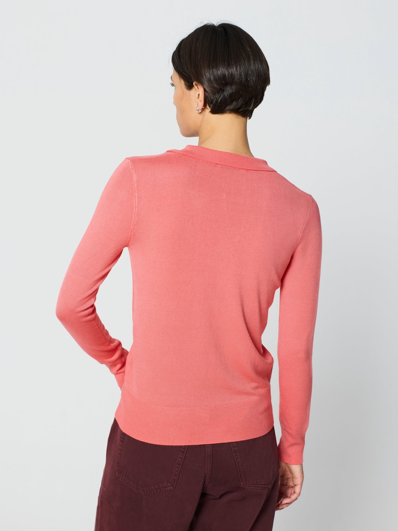 Jersey cuello polo y manga larga con detalle canalé ancho en puños y bajo