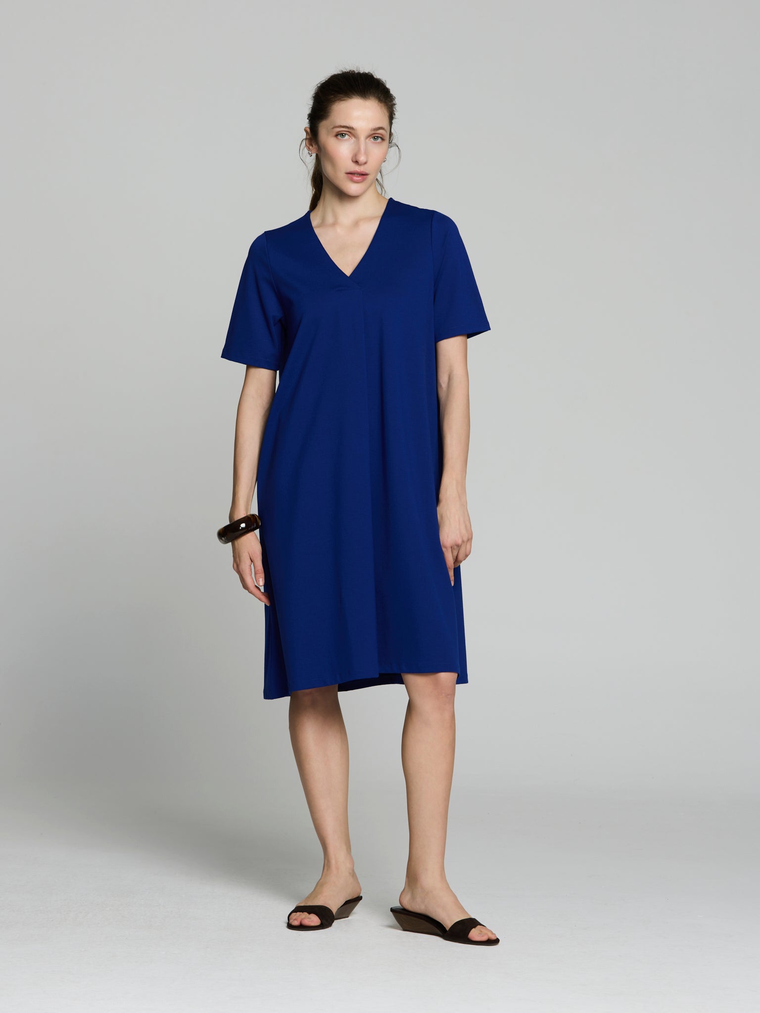 Vestido pliegue escote