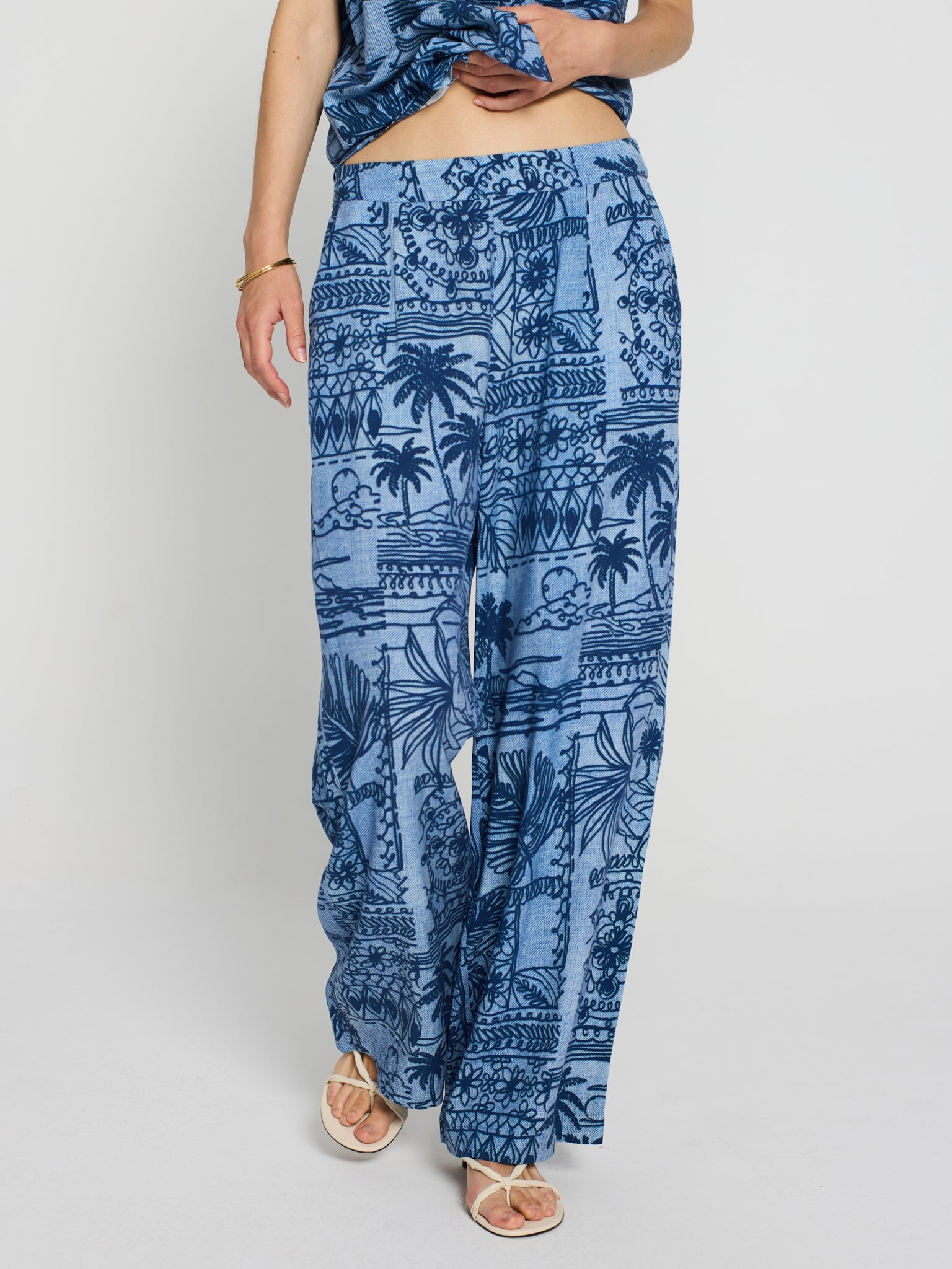 Pantalón fluido estampado