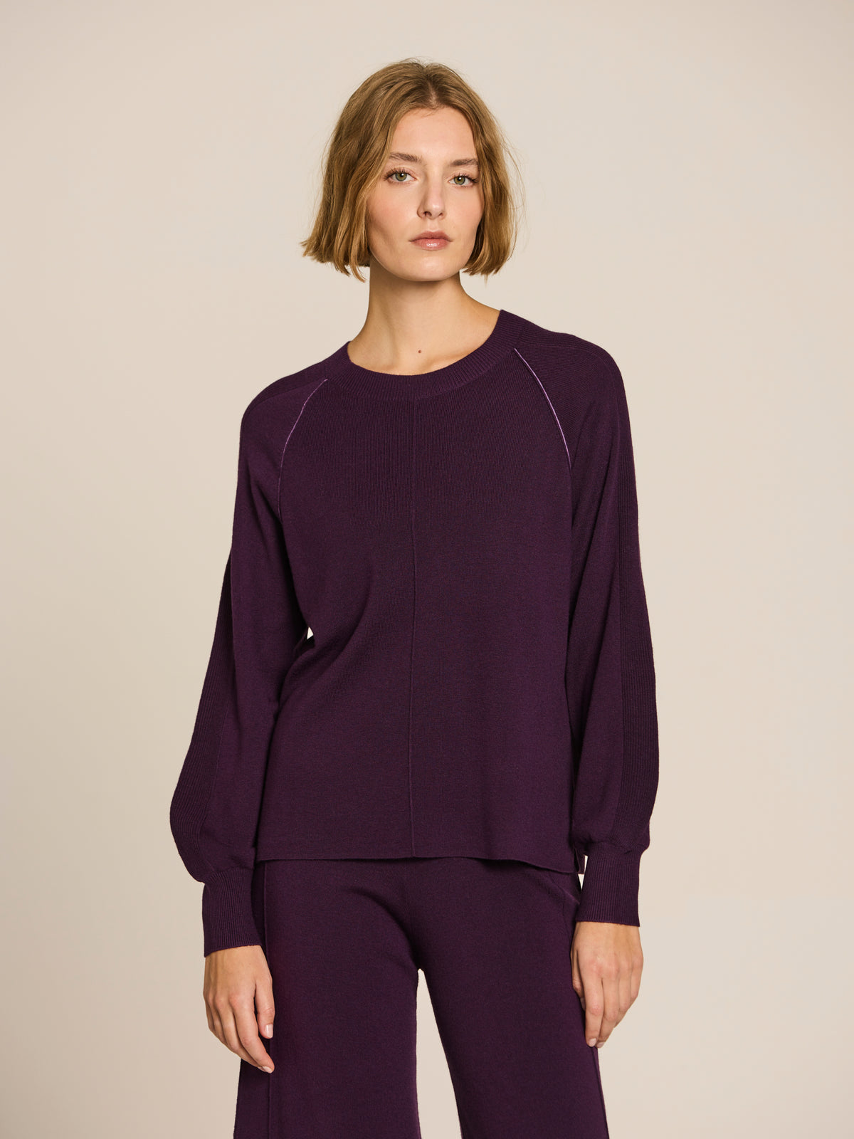 Jumper with contrast detail