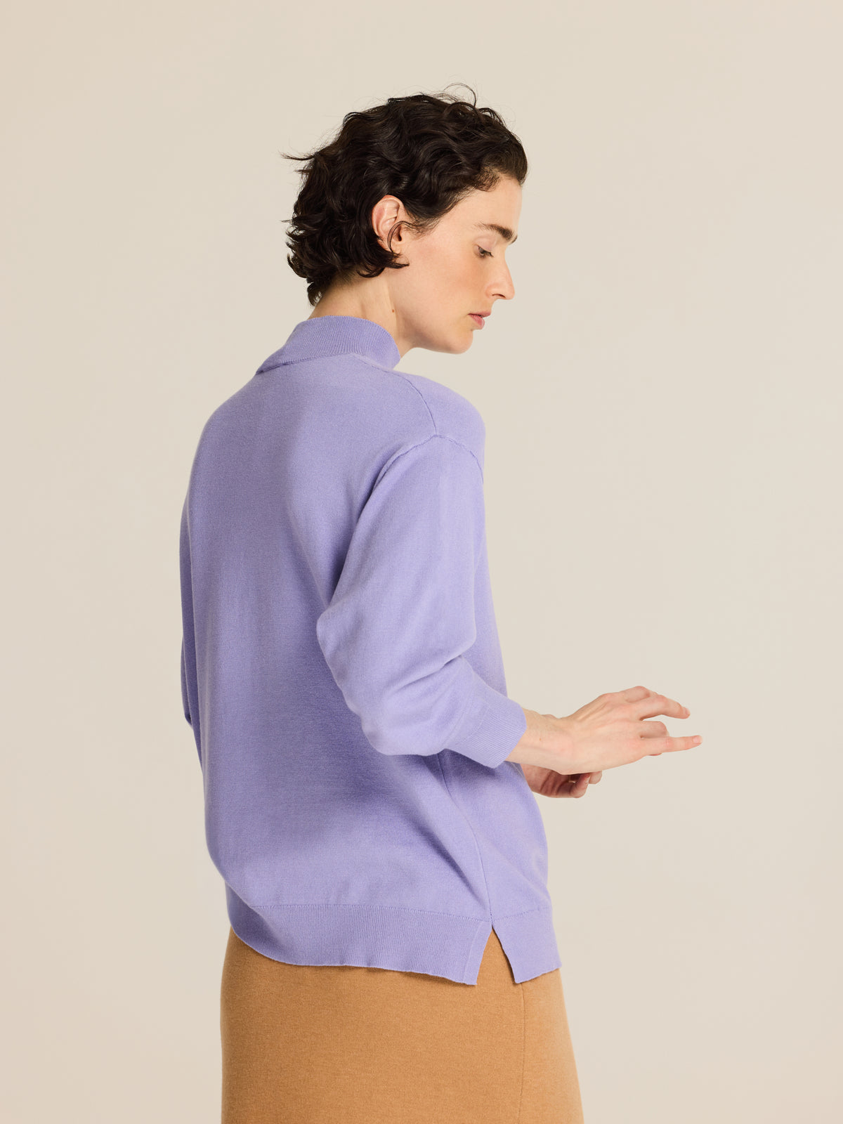 Jersey de viscosa con cuello perkins