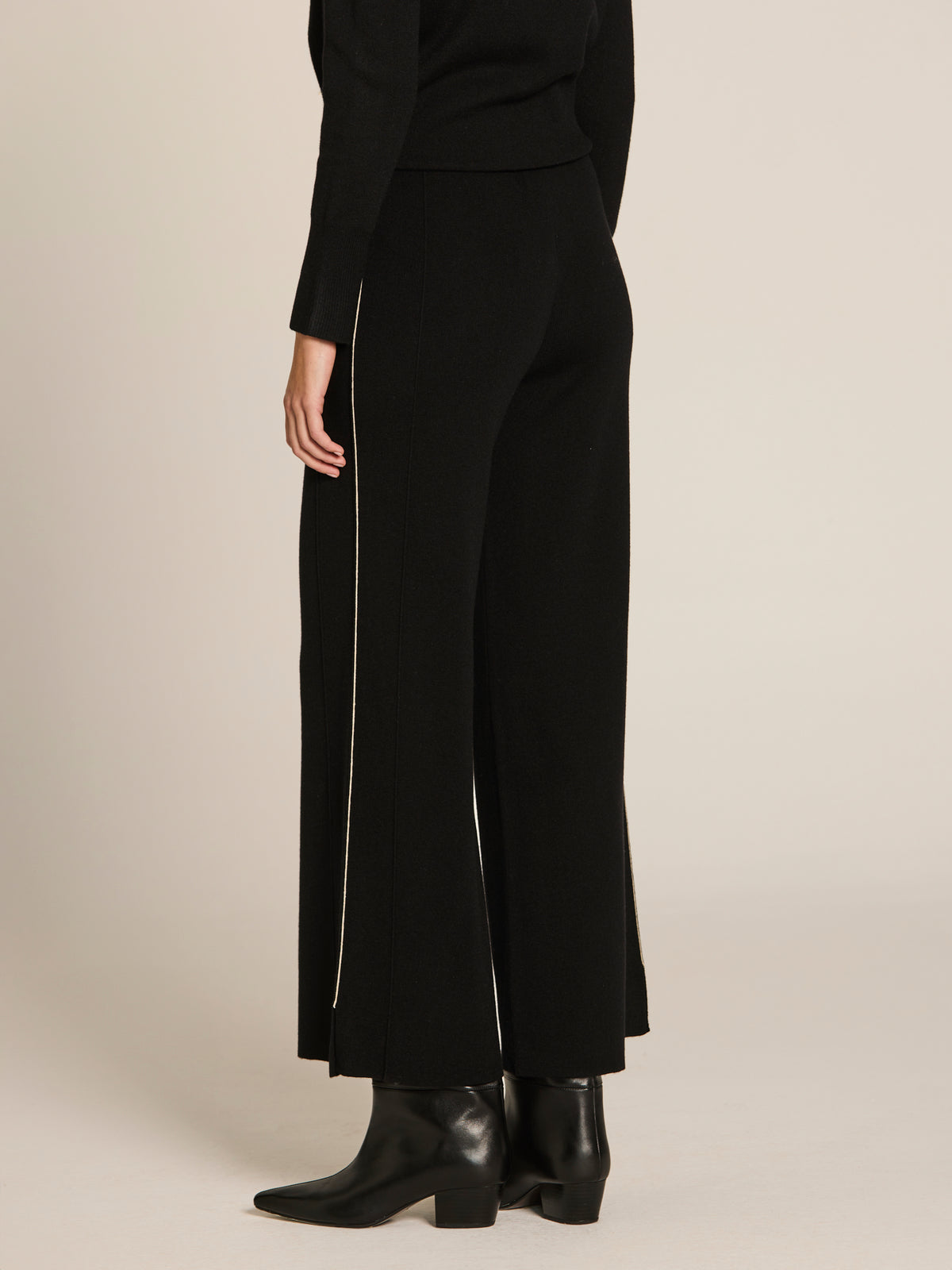 Milano knit trousers
