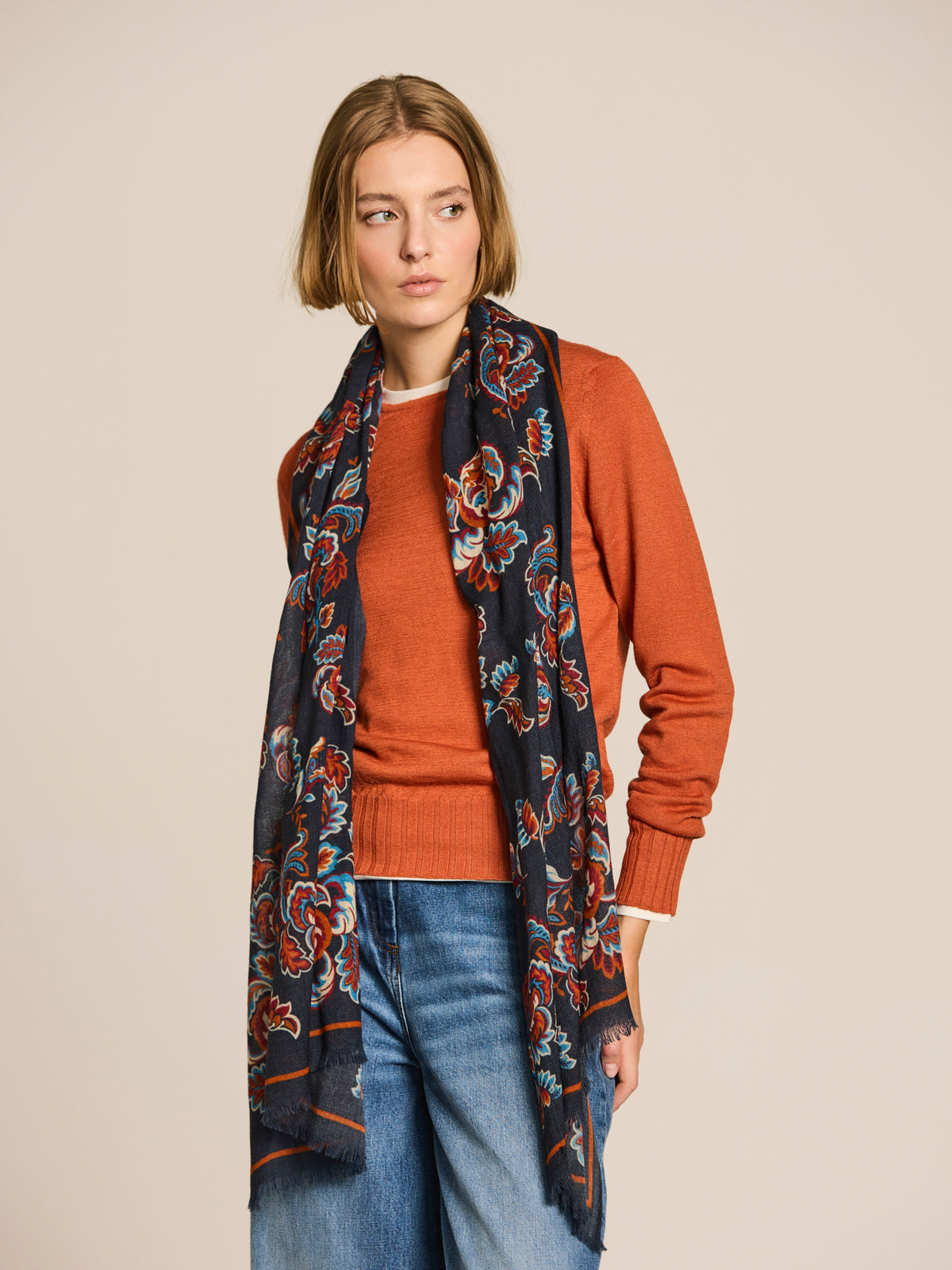 Fular estampado floral