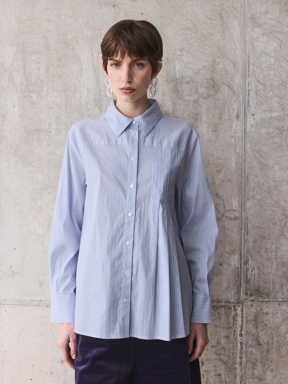 Cotton shirt with pleats