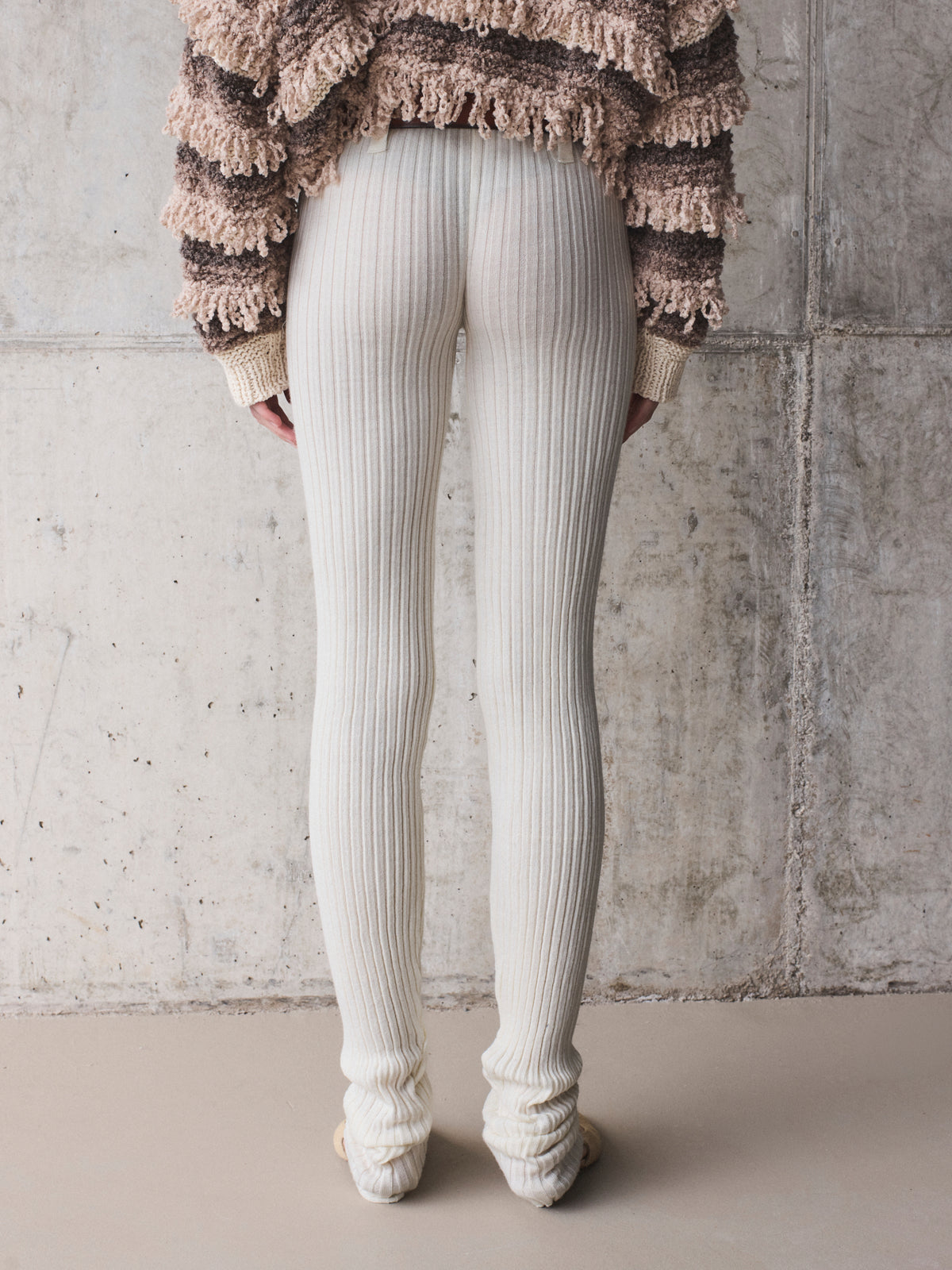 Ribbed knit wool leggings