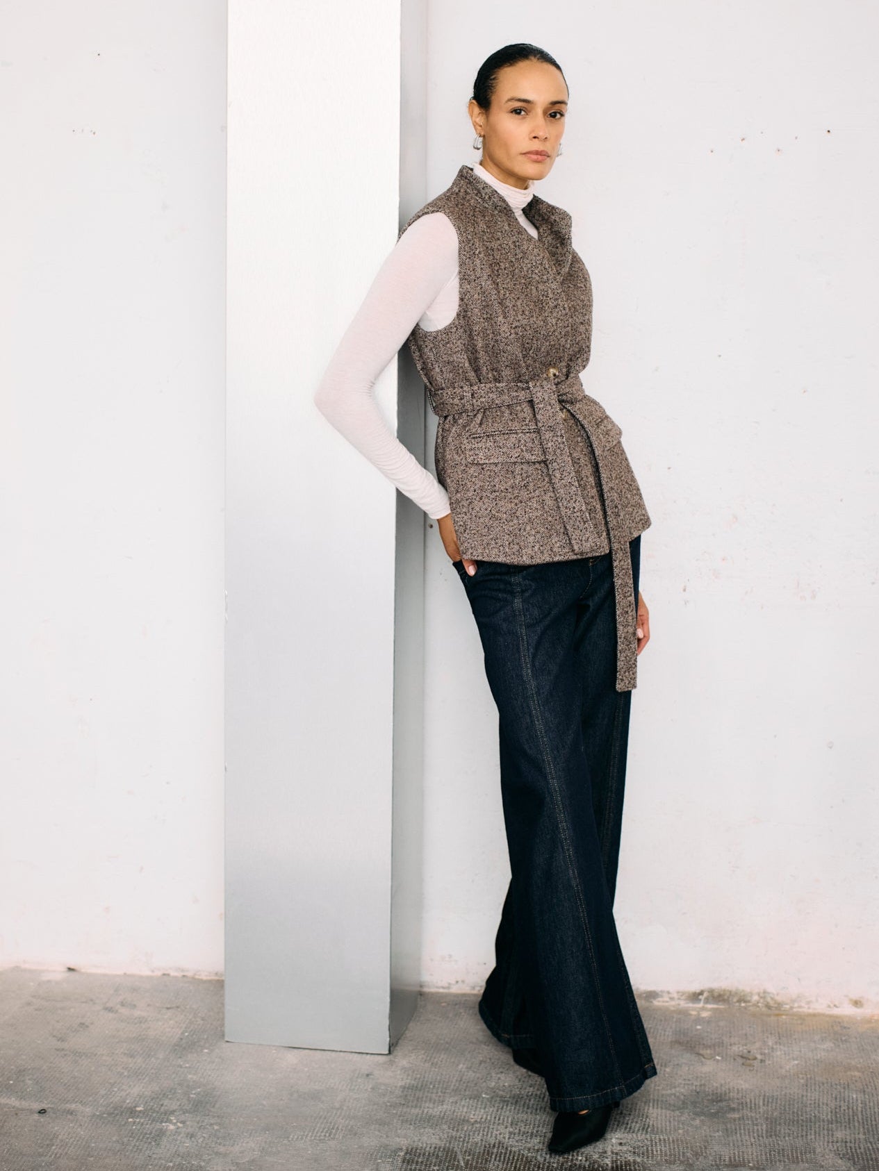 Chaleco de espiga con cinturón