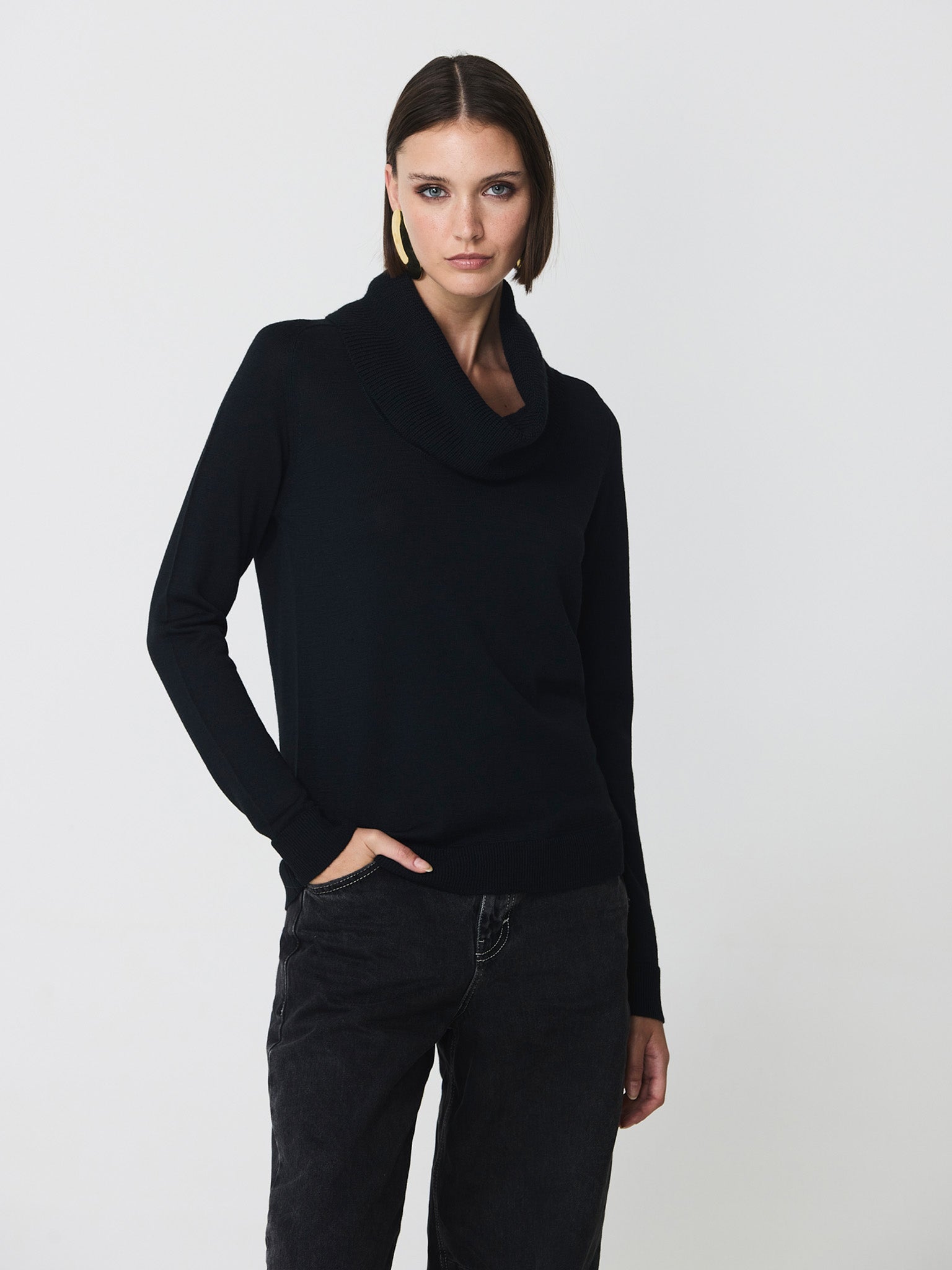 Cowl neck jumper