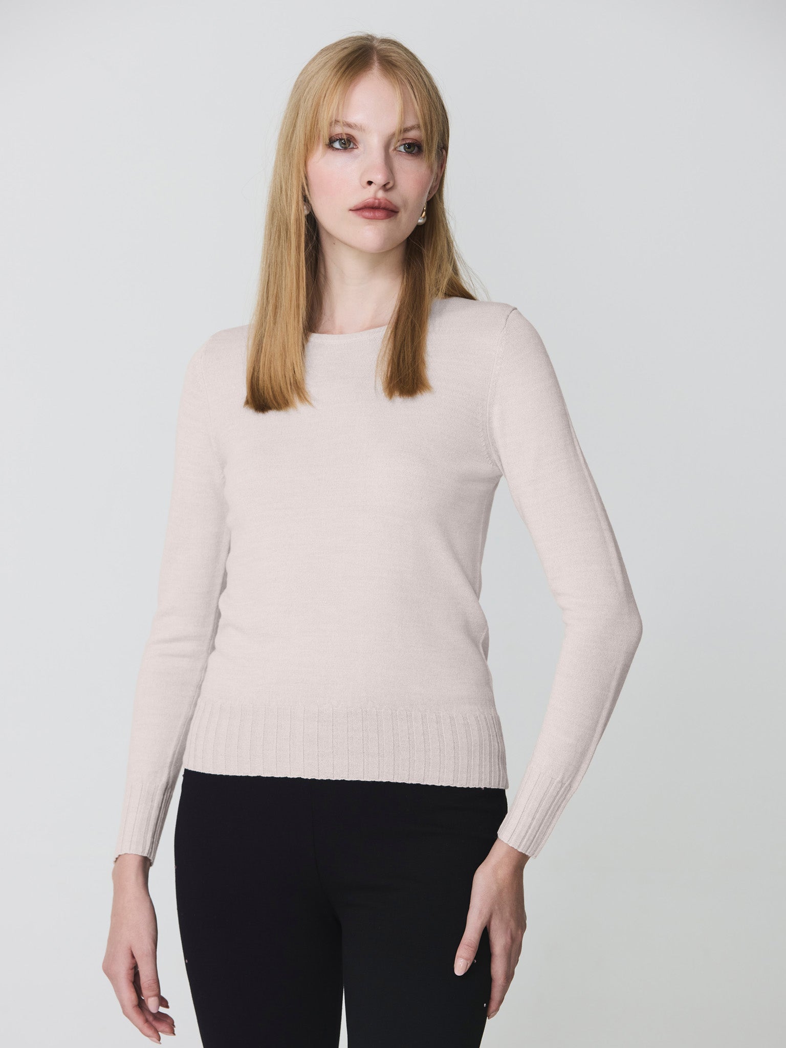 Round neck sweater