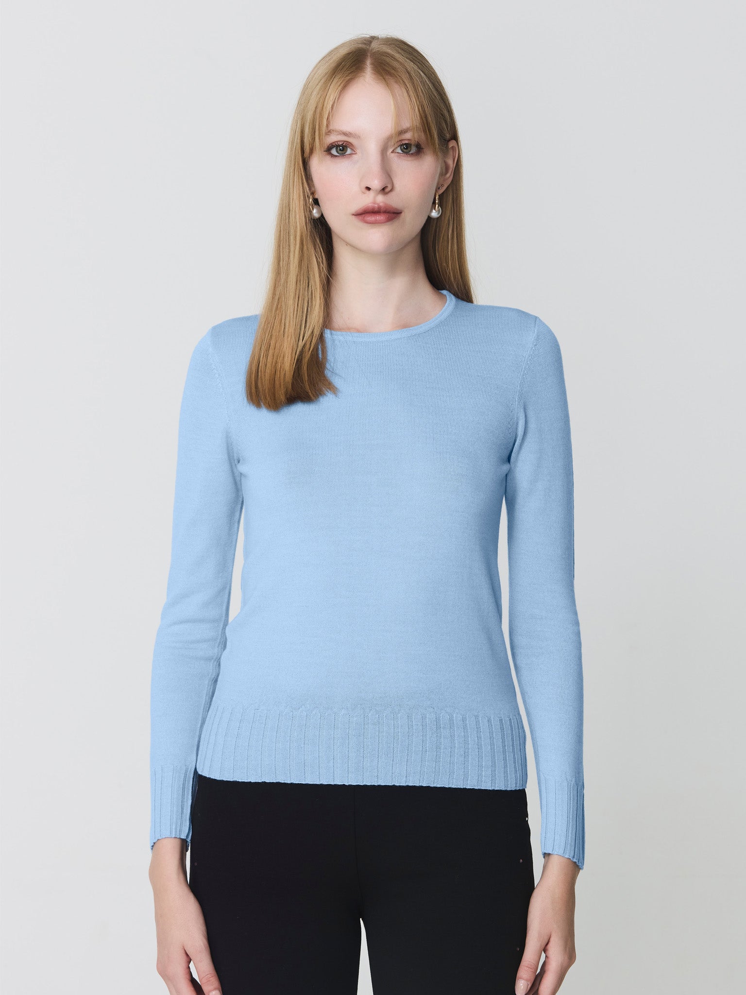 Round neck sweater