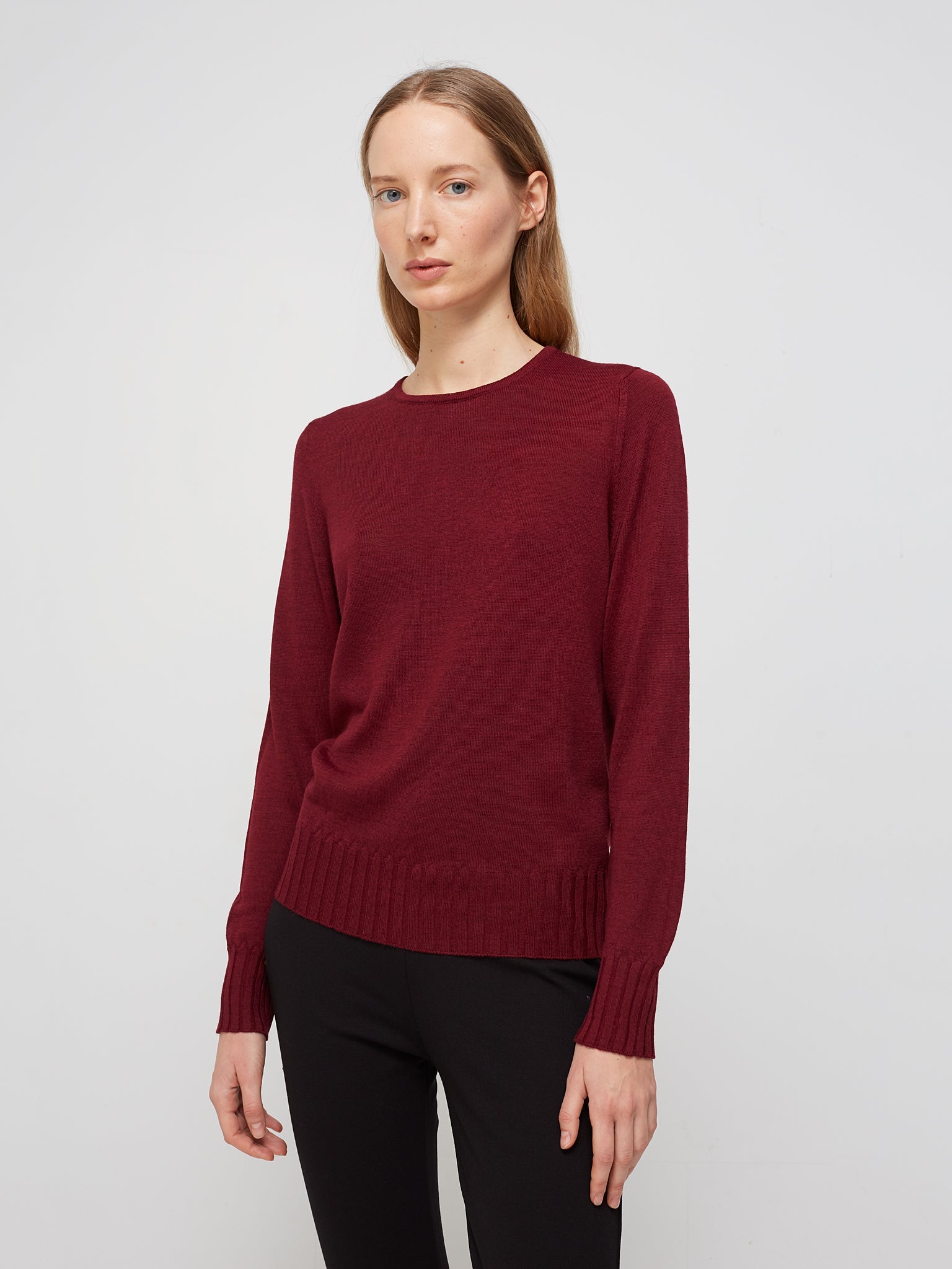 Round neck sweater