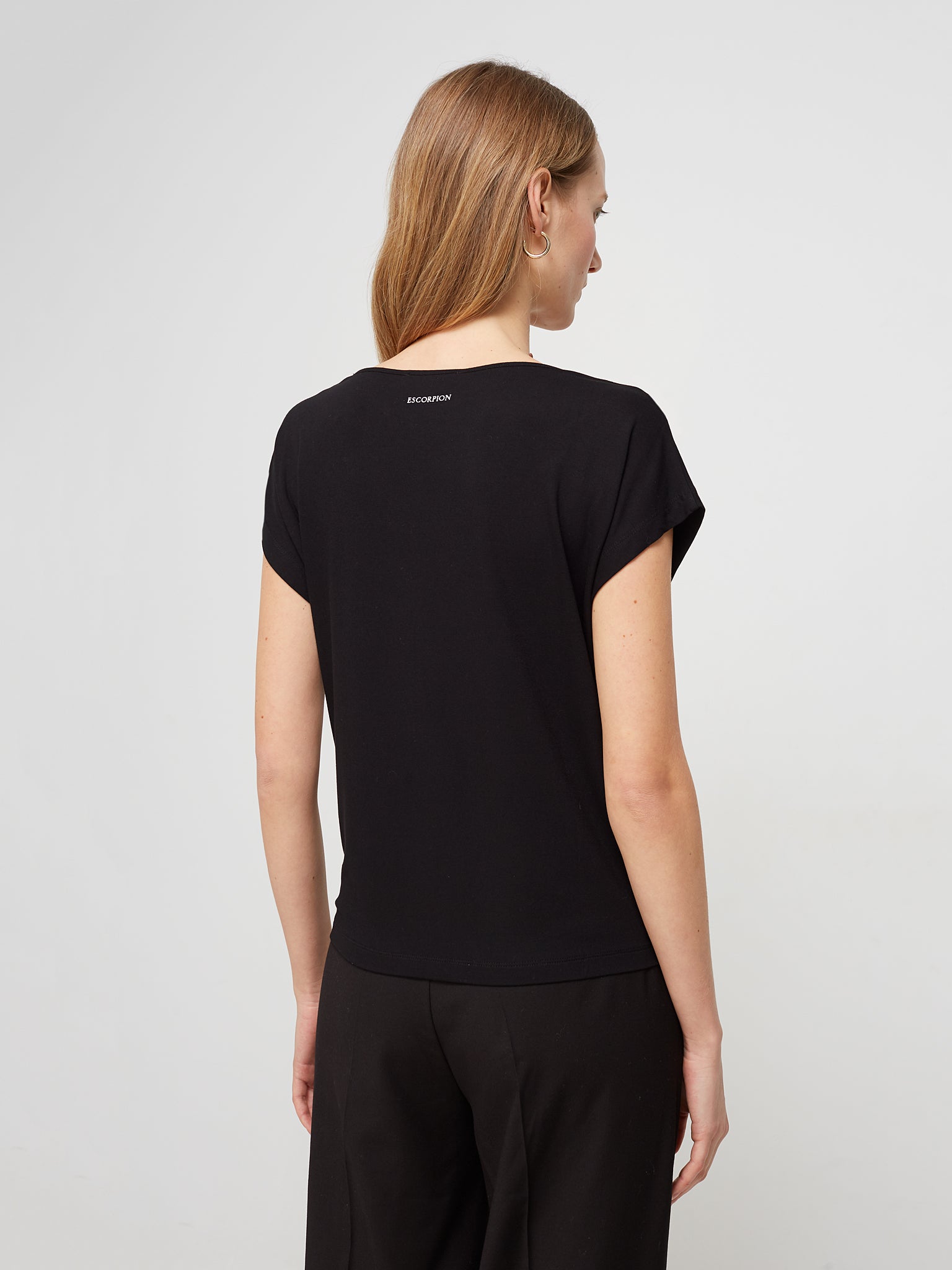 Drop sleeve T-shirt