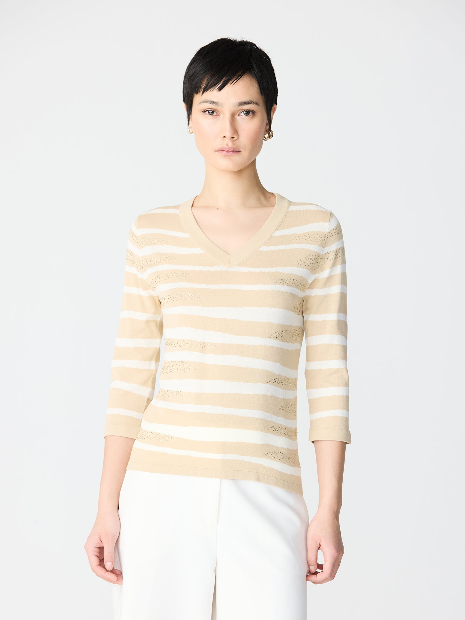 Seamless V-neck sweater