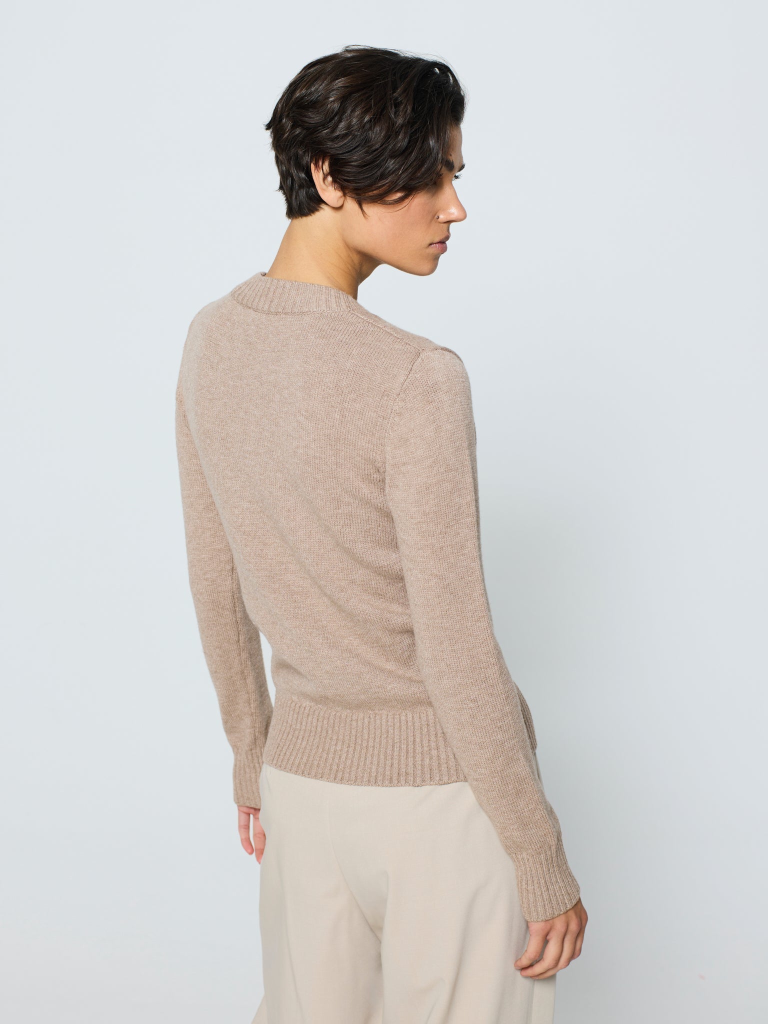 Jersey trenzado cuello redondo