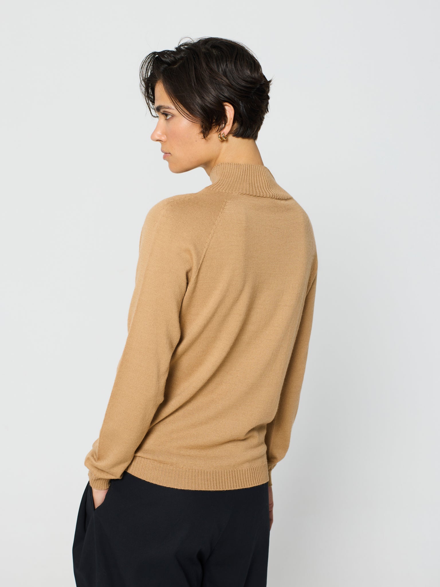 Jersey cuello perkins manga larga ranglán
