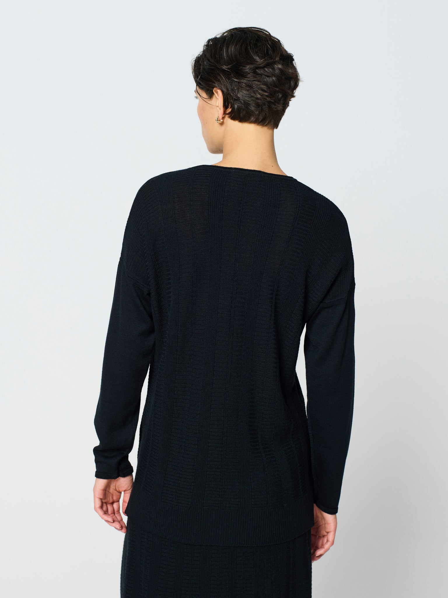 Jersey tipo túnica cuello pico y manga larga