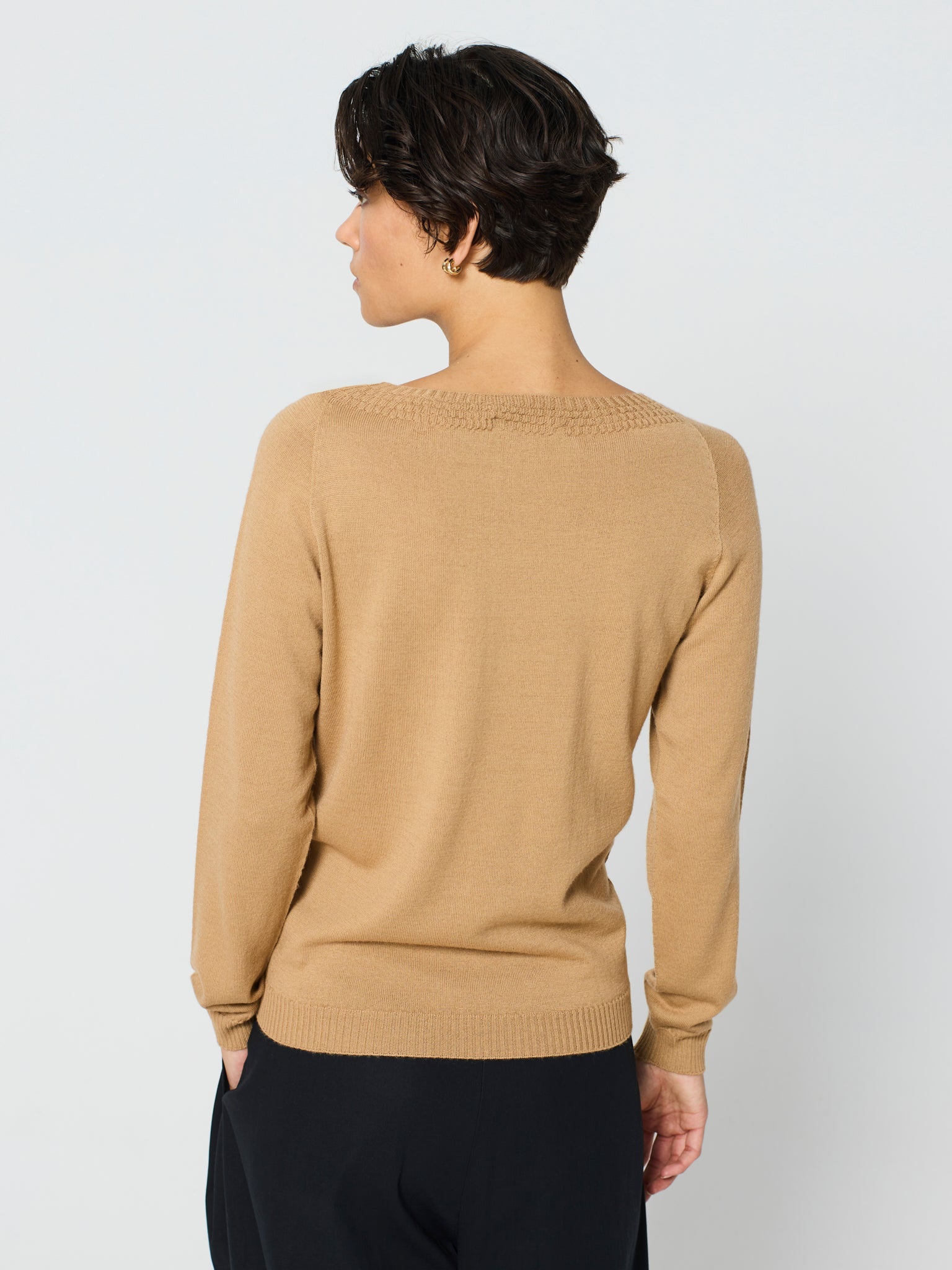 Jersey con detalle en los hombros