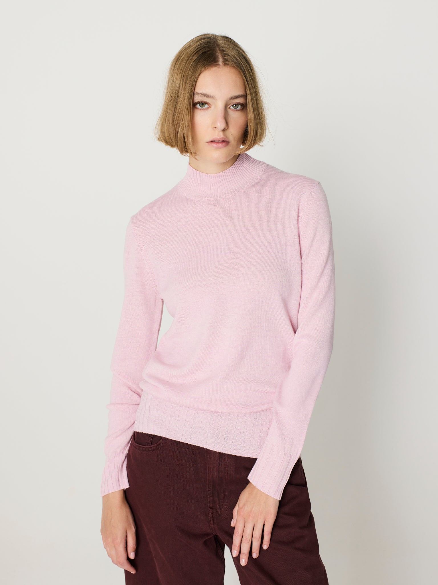 Jersey básico de canalé ancho cuello semicisne, manga larga