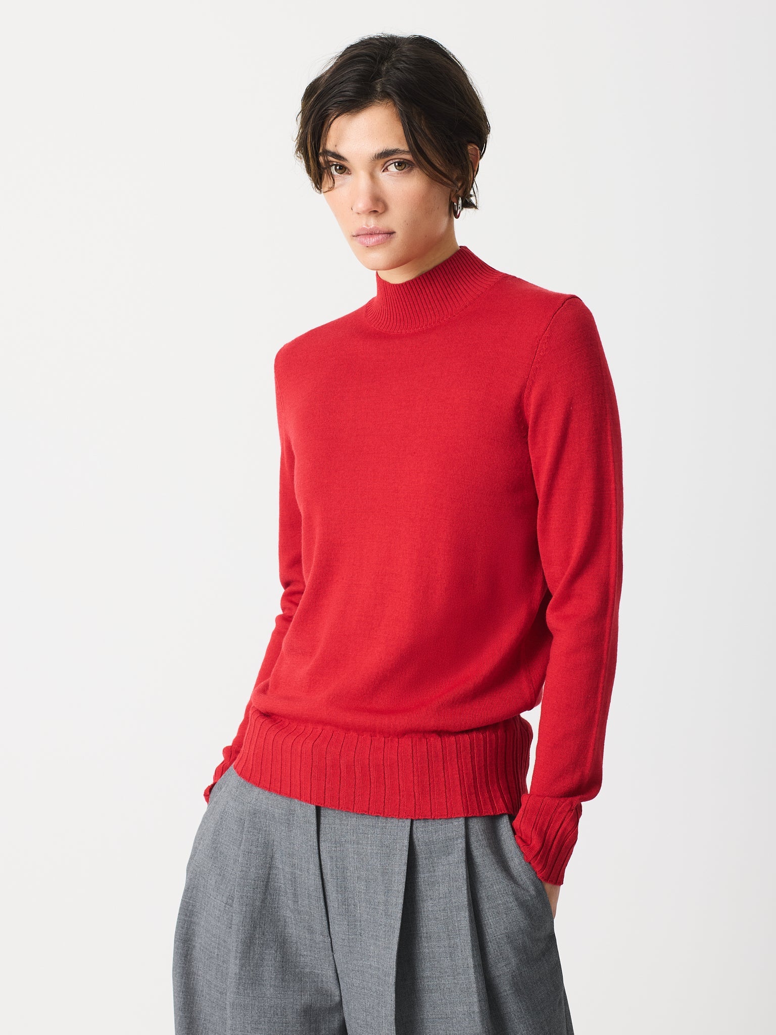 Jersey básico de canalé ancho cuello semicisne, manga larga