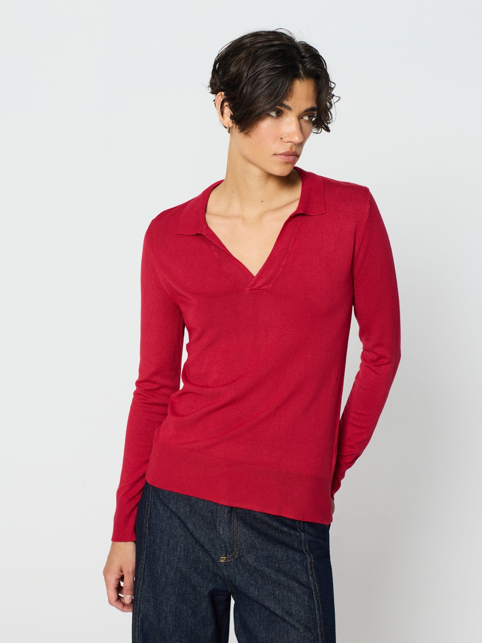 Jersey cuello polo y manga larga con detalle canalé ancho en puños y bajo