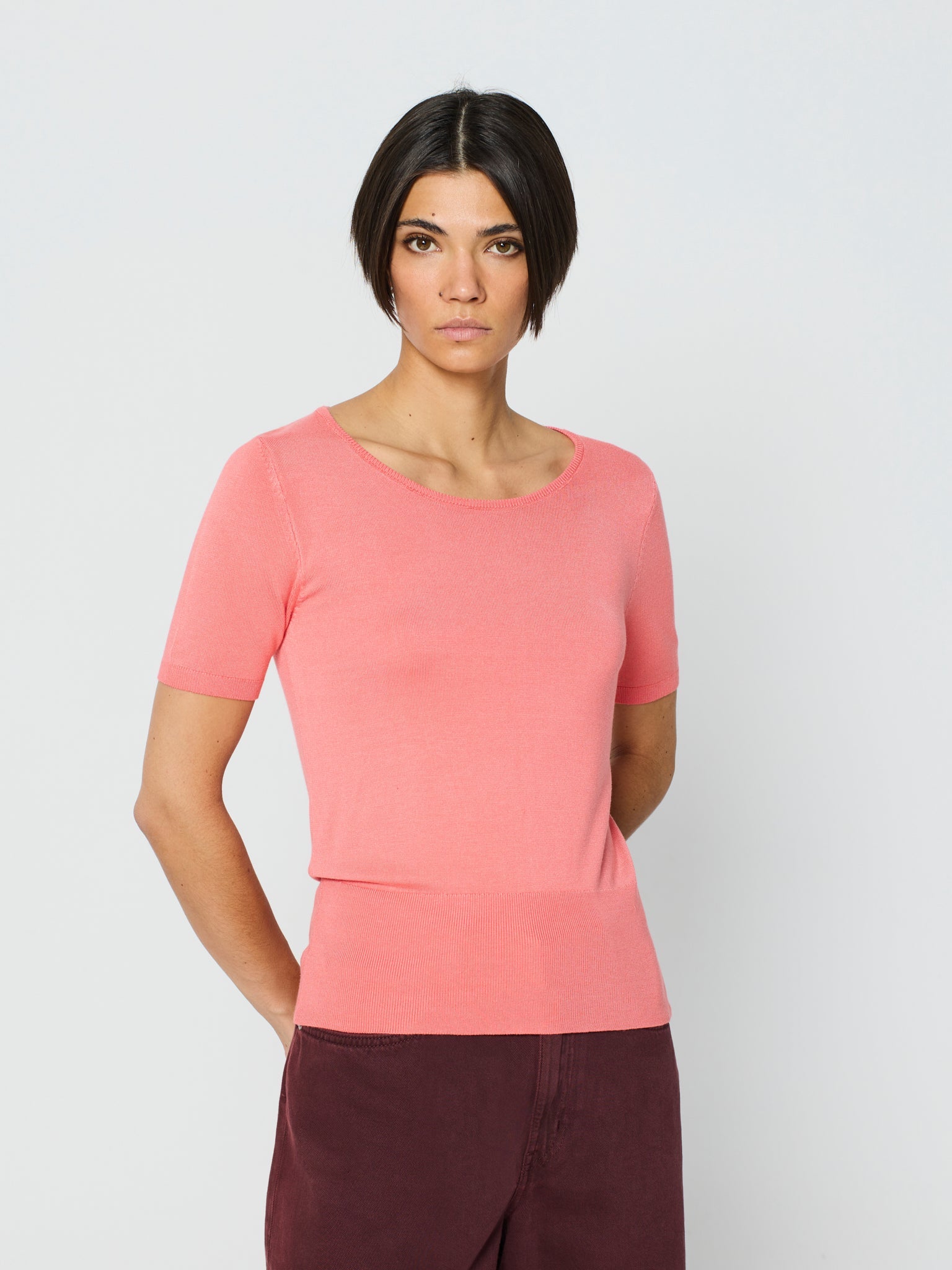 Twinset con canalé ancho en los bajos