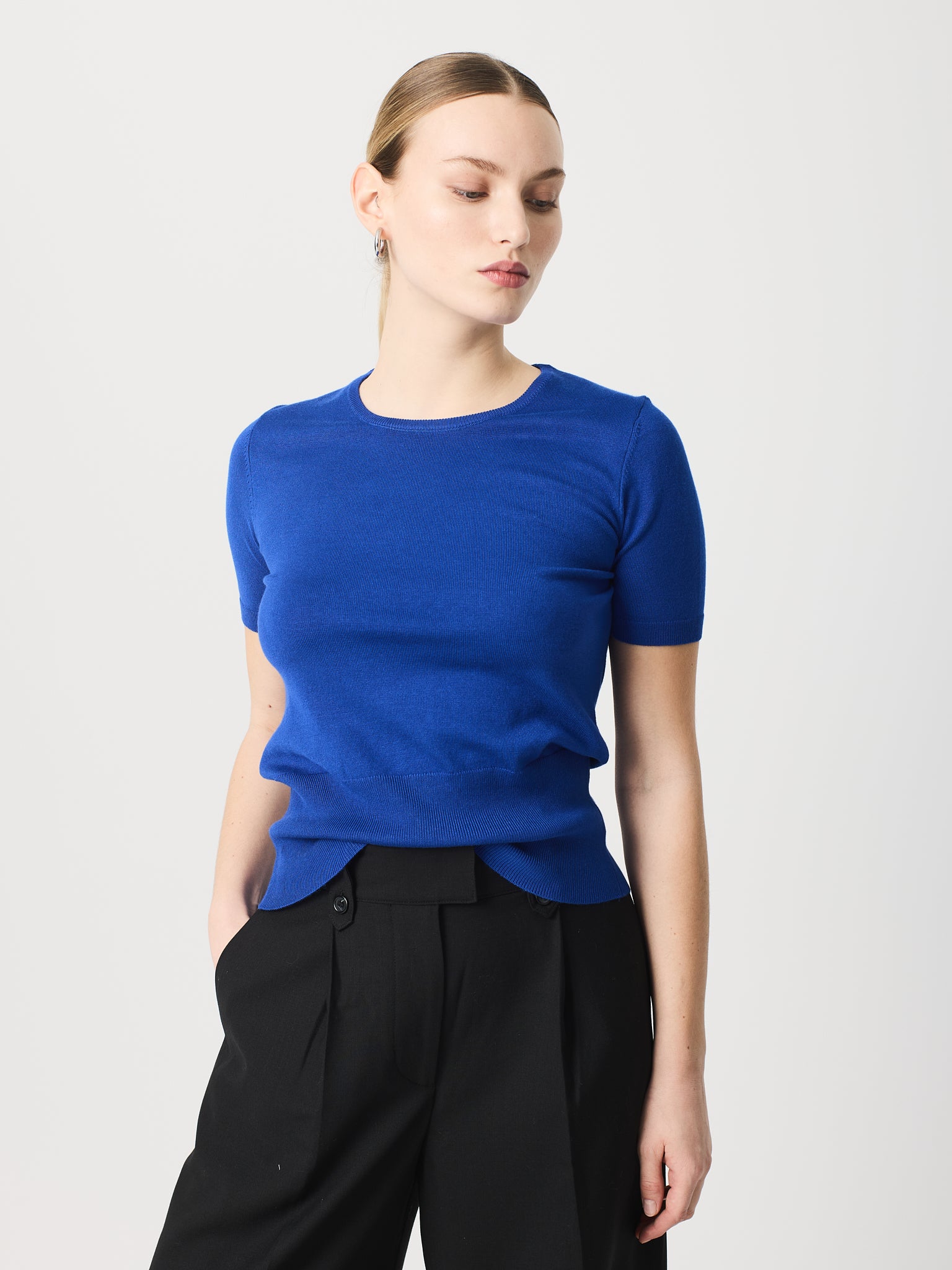 Twinset con canalé ancho en los bajos