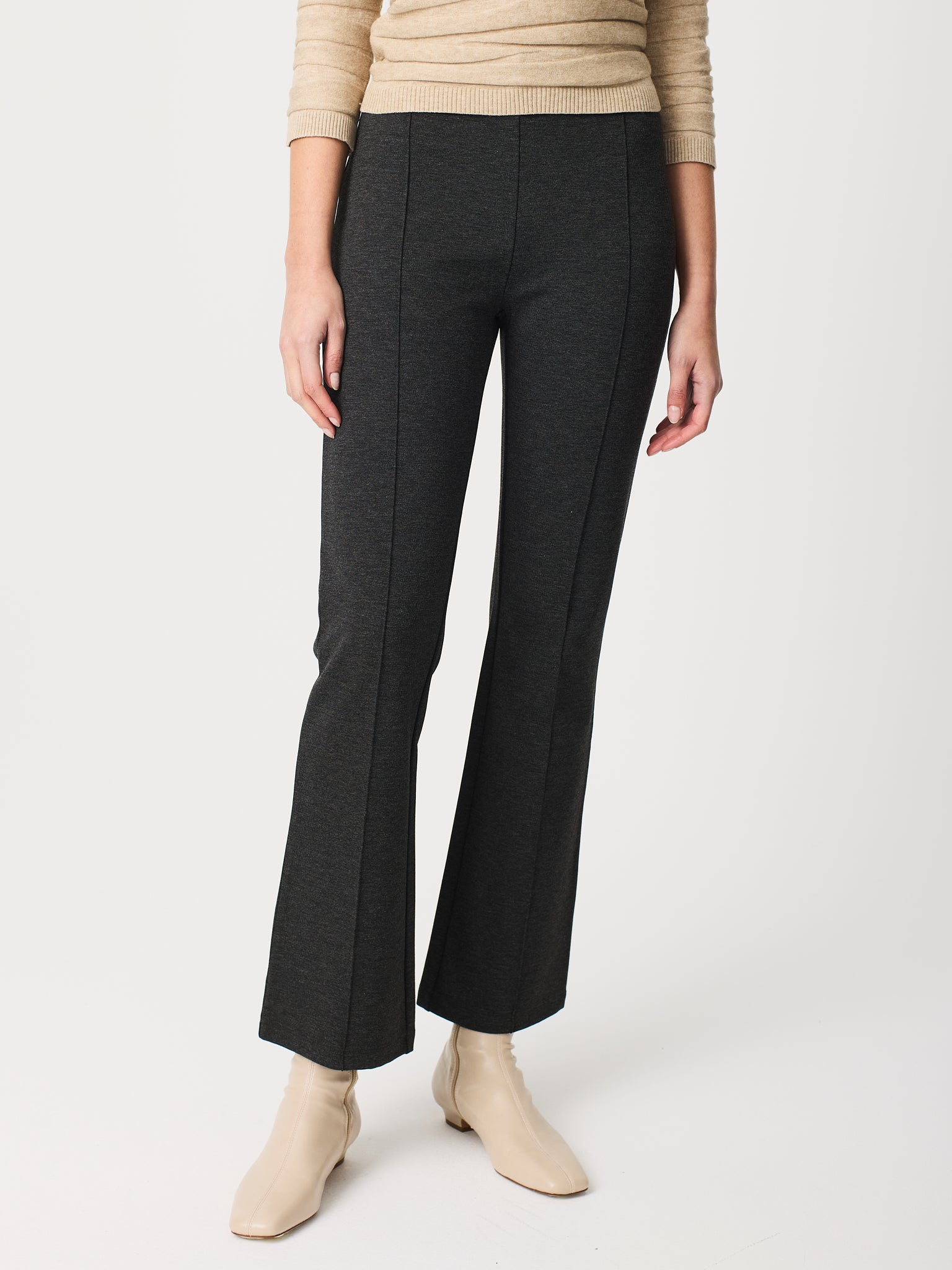 Pantalón de punto con nervio
