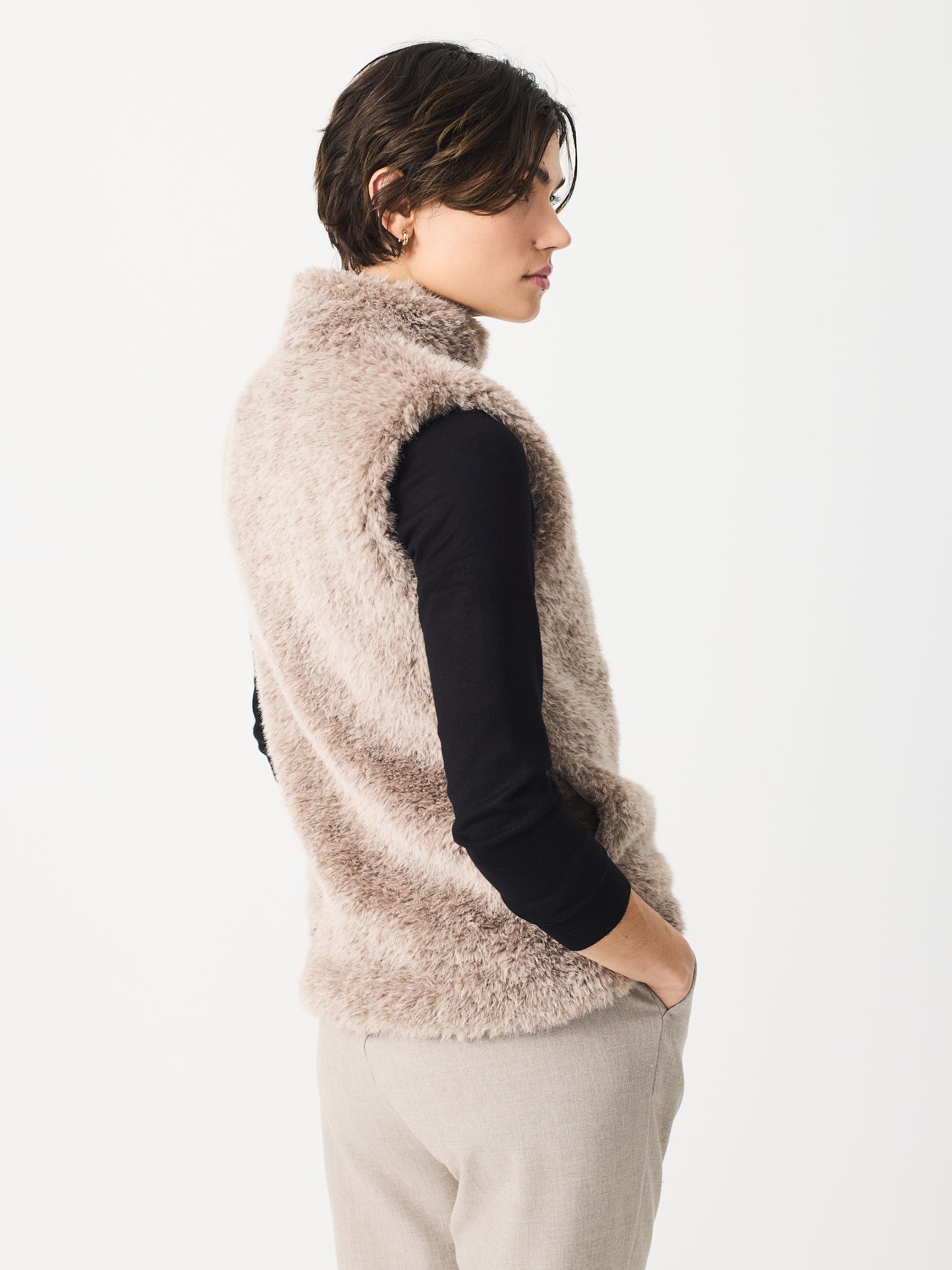 Chaleco de pelo cuello chimenea