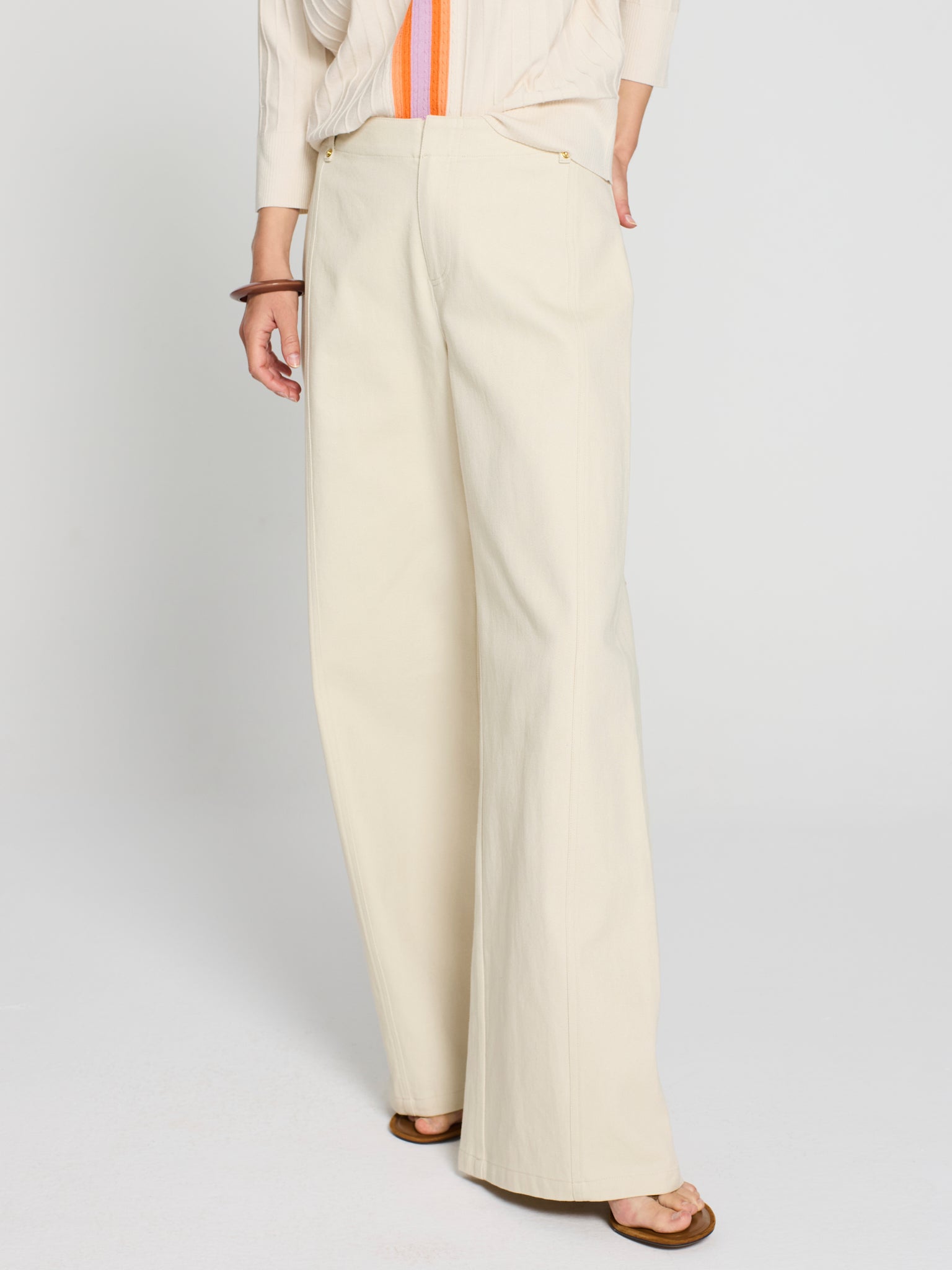 Pantalón costura delantera