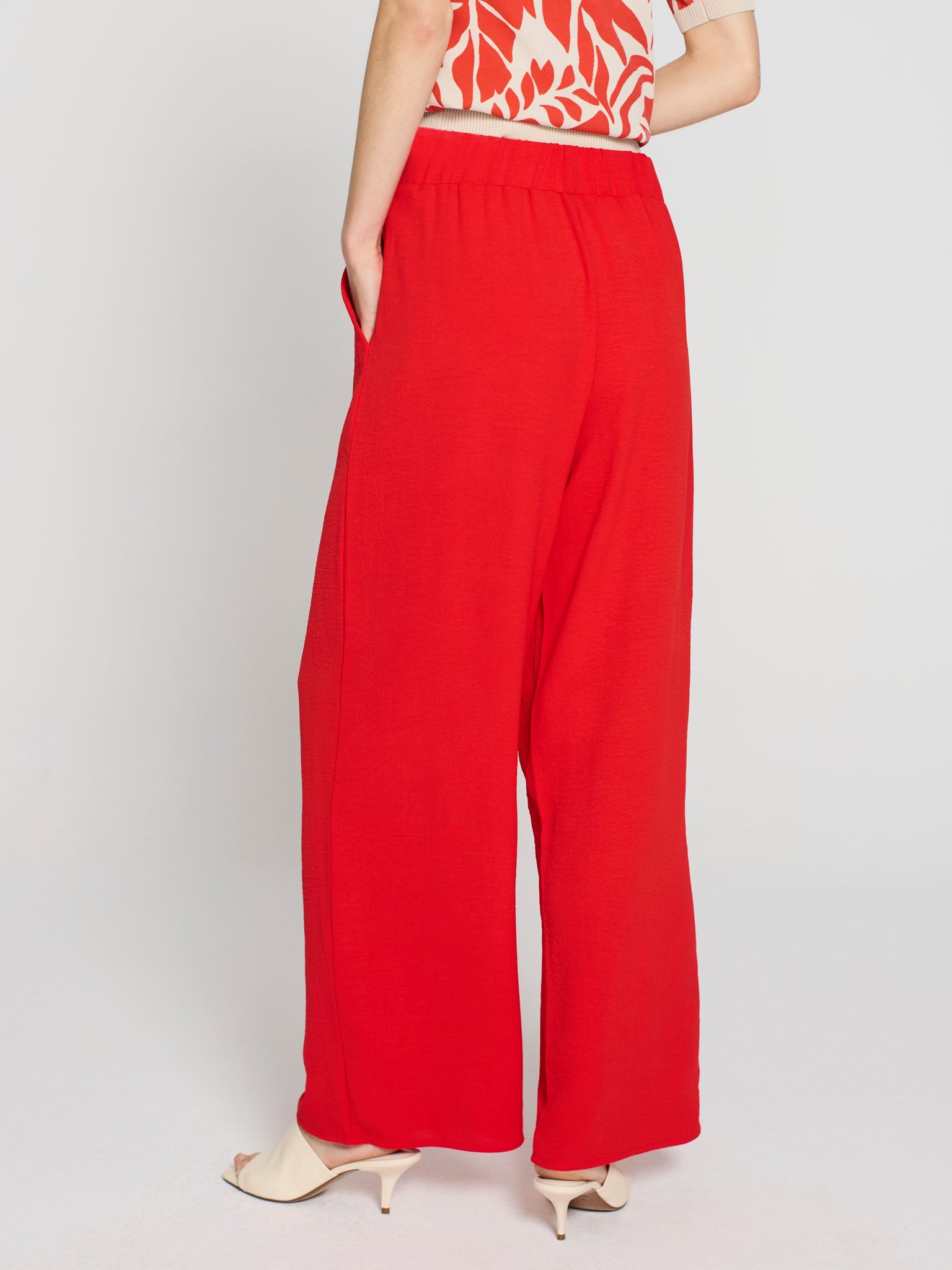 Pantalón fluído liso