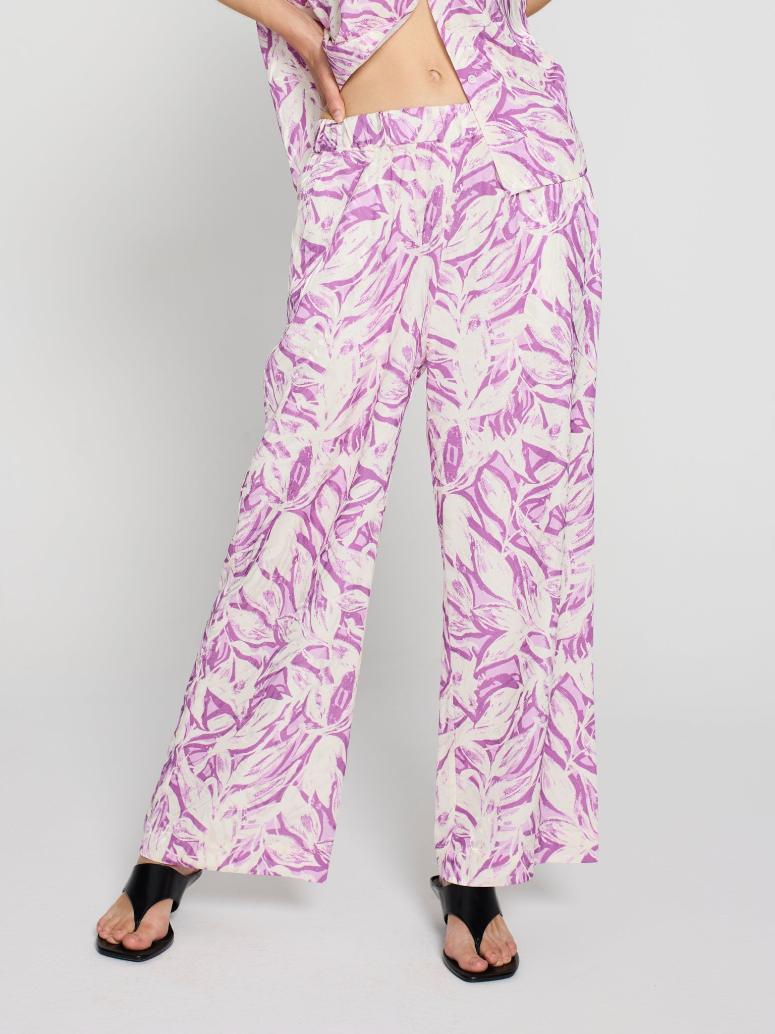 Pantalón jacquard estampado