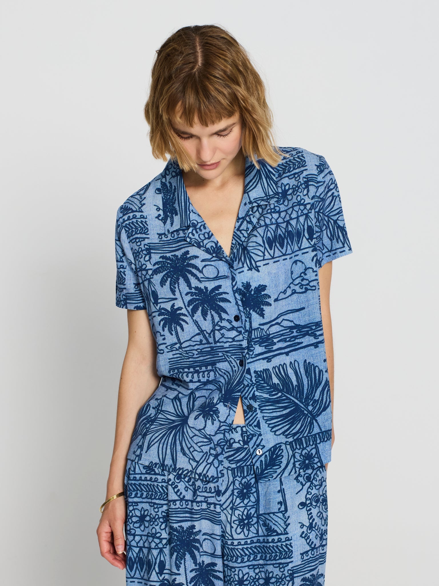 Camisa corta estampada