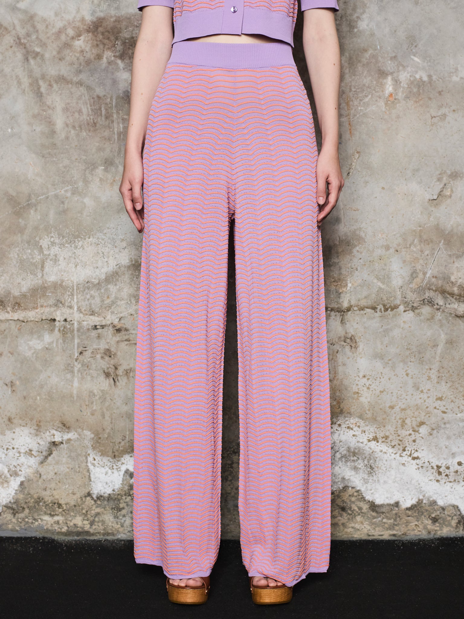 Pantalón de punto calado