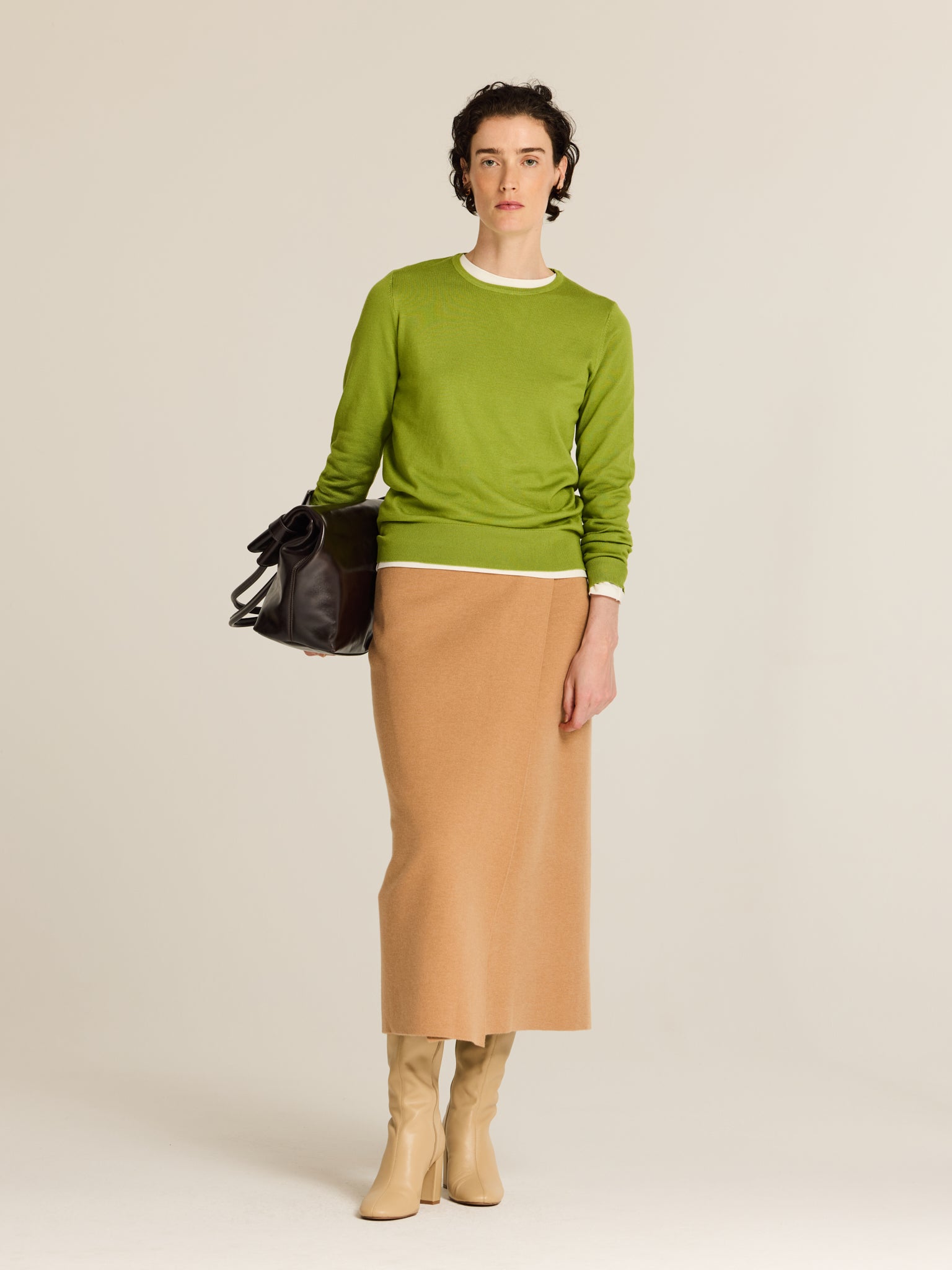 Round neck viscose jumper