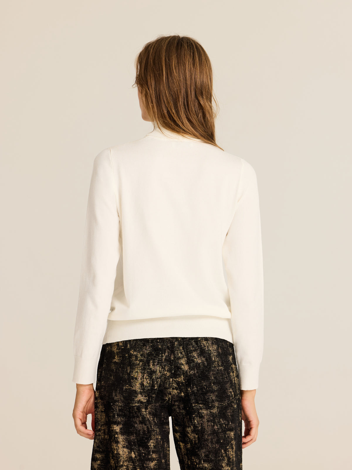 Jersey de viscosa con cuello alto
