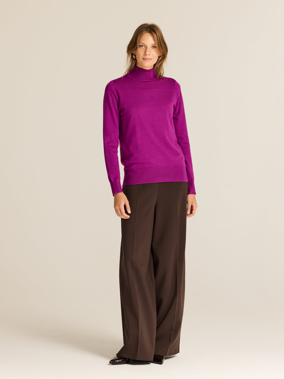 Jersey de viscosa con cuello alto