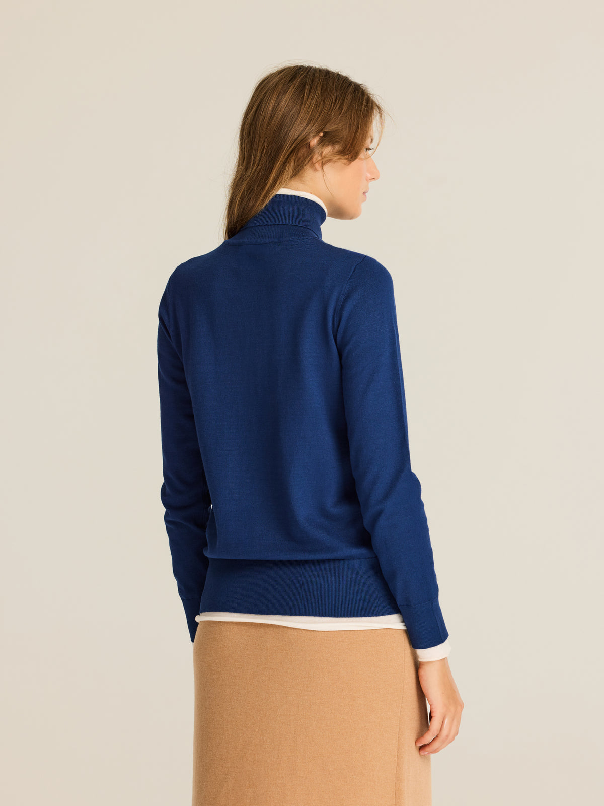 Jersey de viscosa con cuello alto