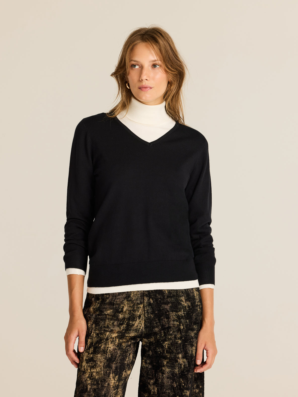Jersey de viscosa con escote en V