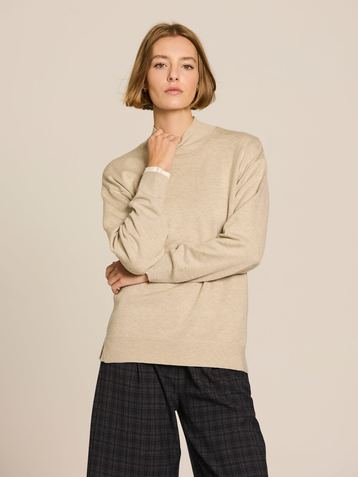 Jersey de viscosa con cuello perkins