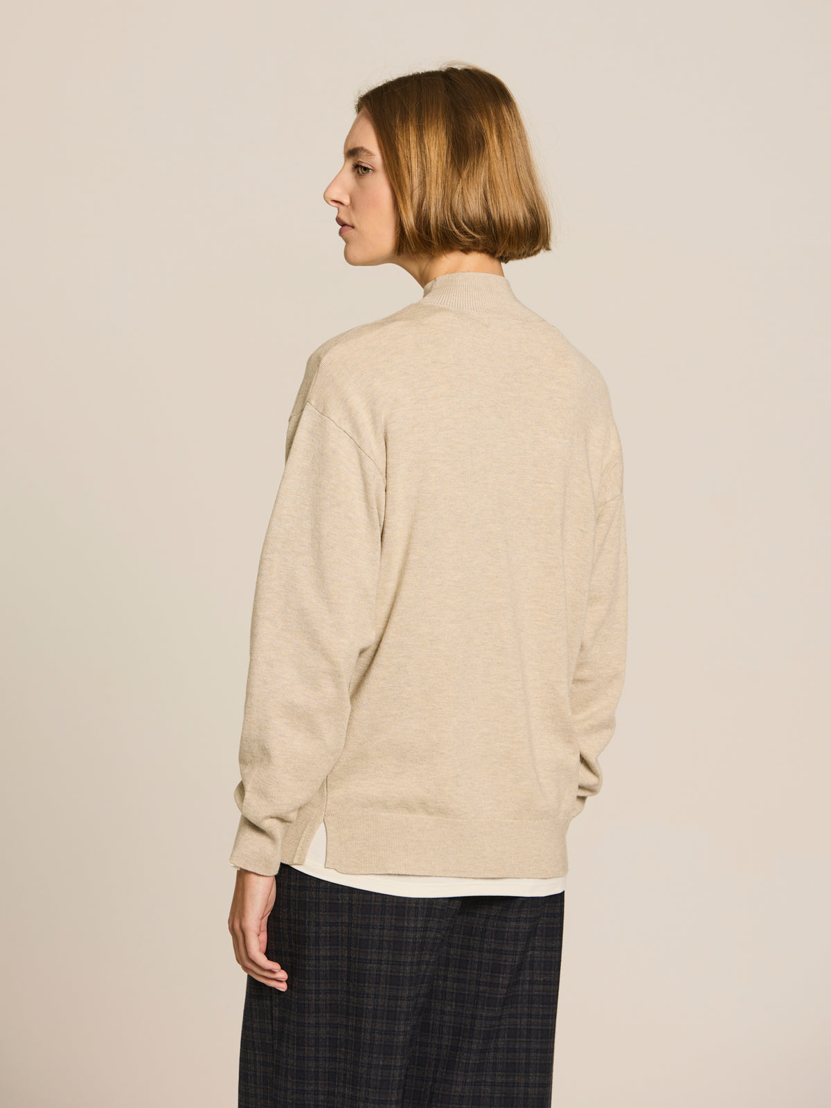 Jersey de viscosa con cuello perkins