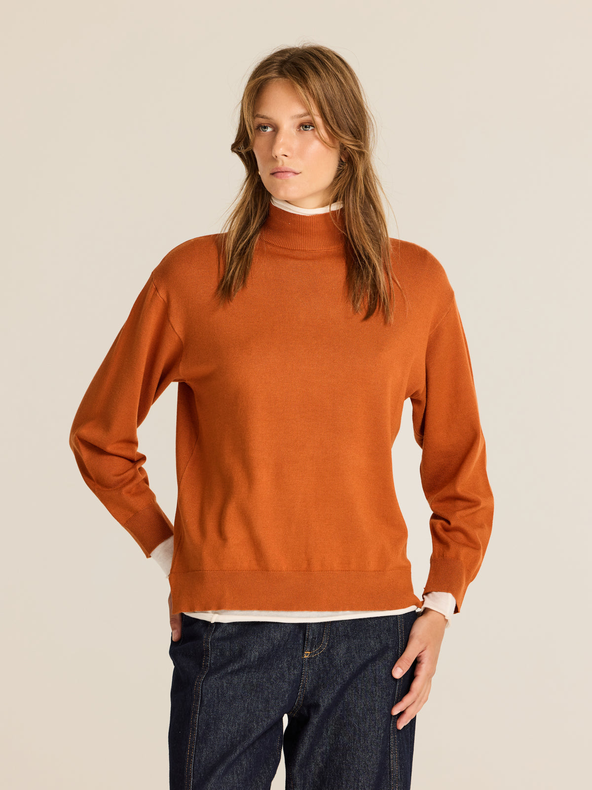 Jersey de viscosa con cuello perkins