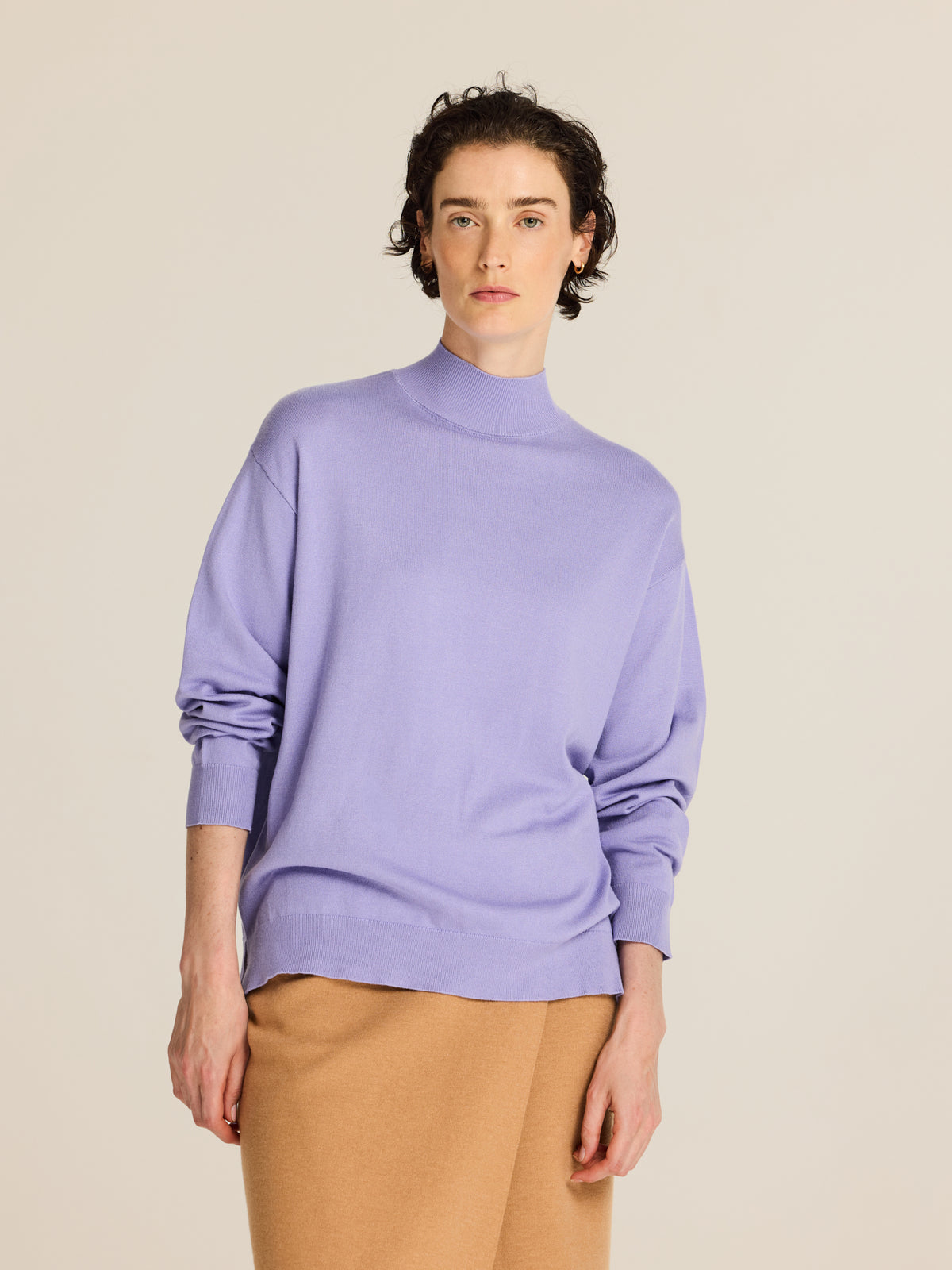 Jersey de viscosa con cuello perkins