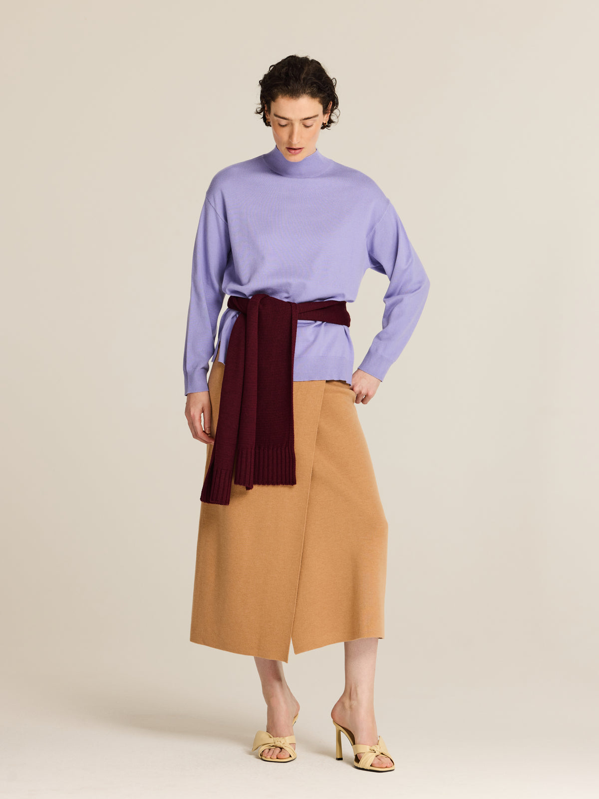 Jersey de viscosa con cuello perkins