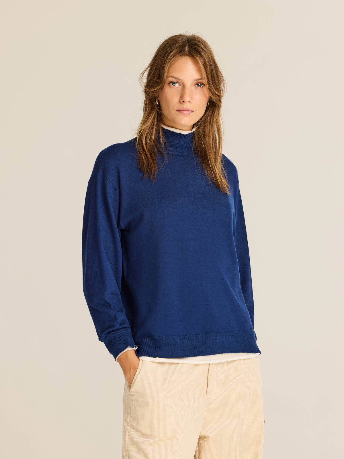 Jersey de viscosa con cuello perkins