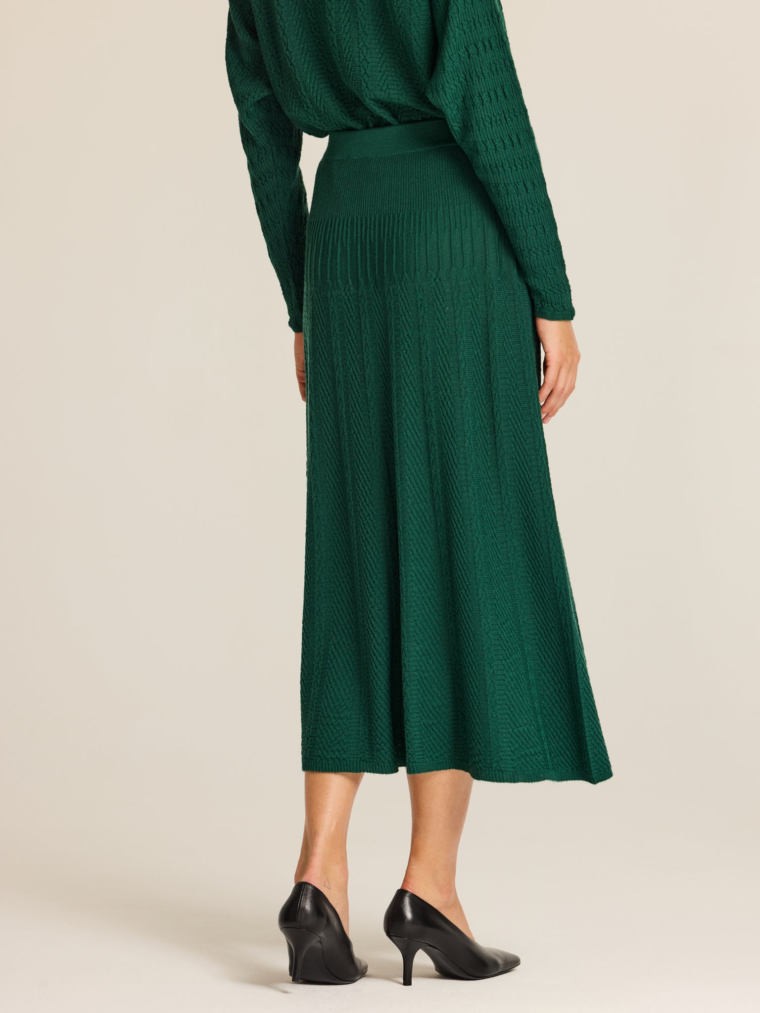 Falda midi de punto
