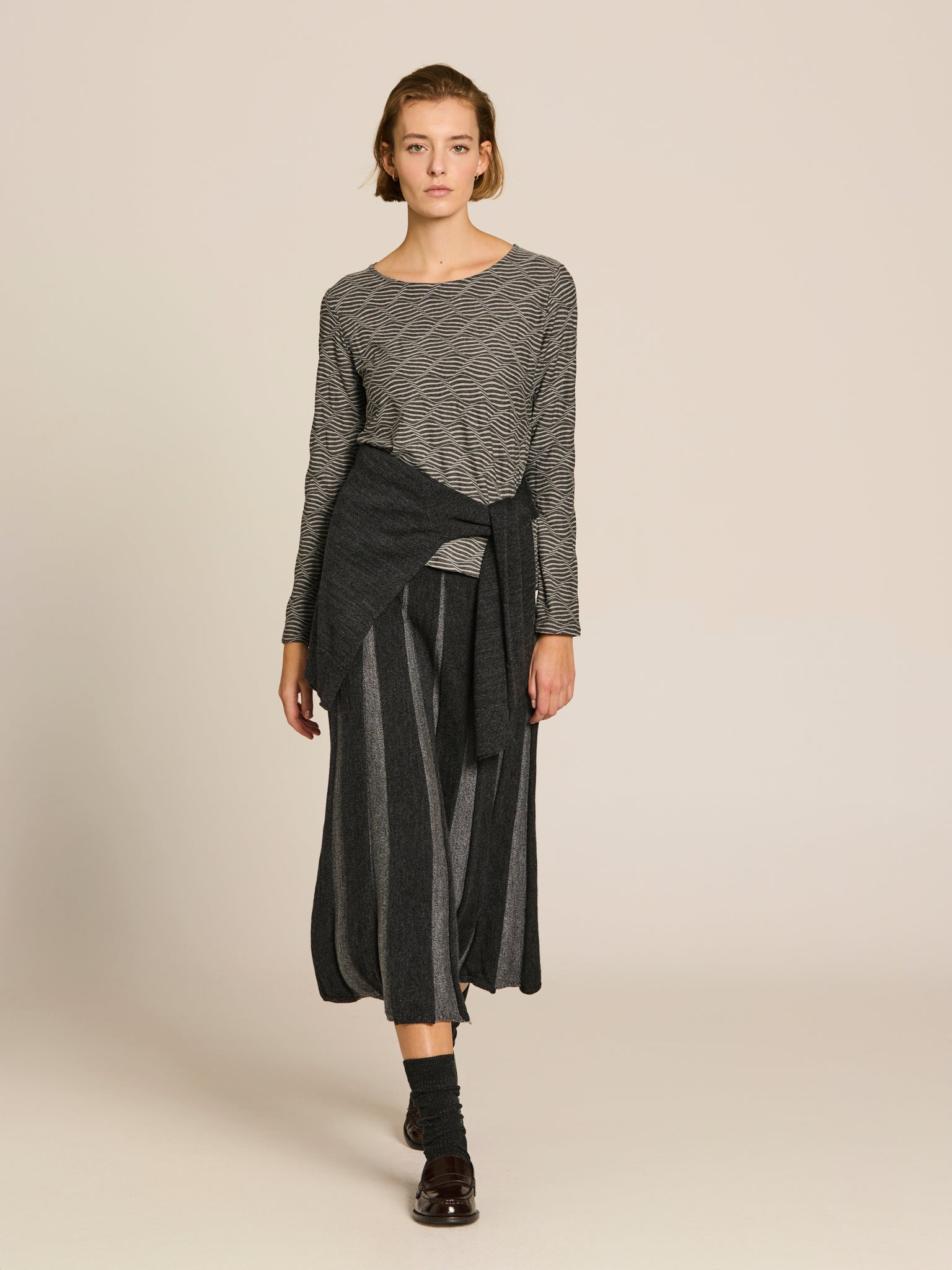 Viscose T-shirt with wave jacquard