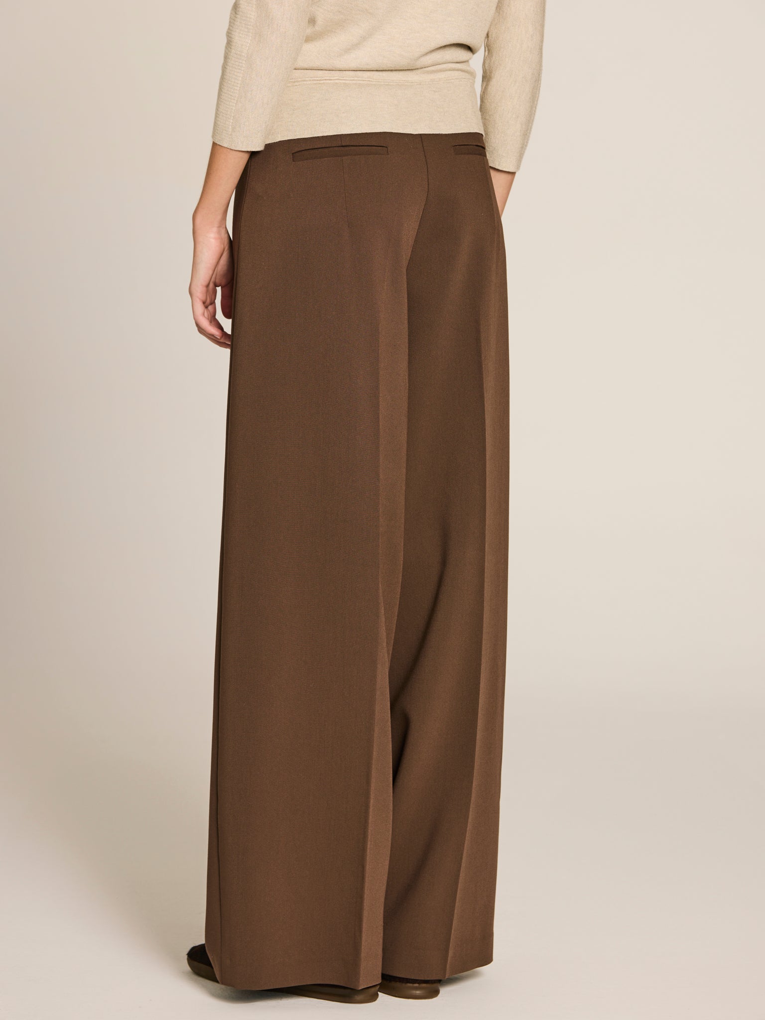 Pantalón de pata ancha