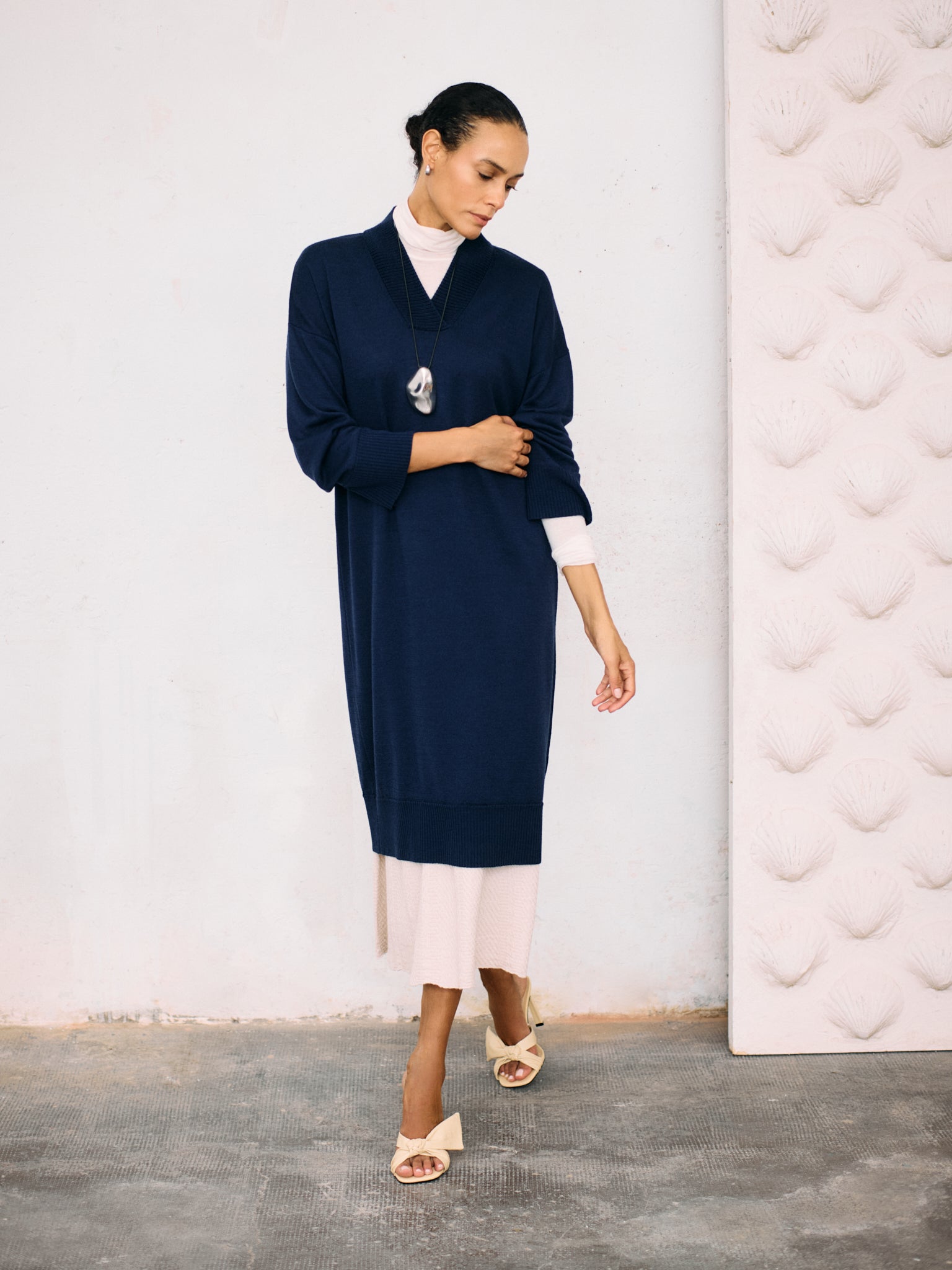 Vestido de punto con escote en V