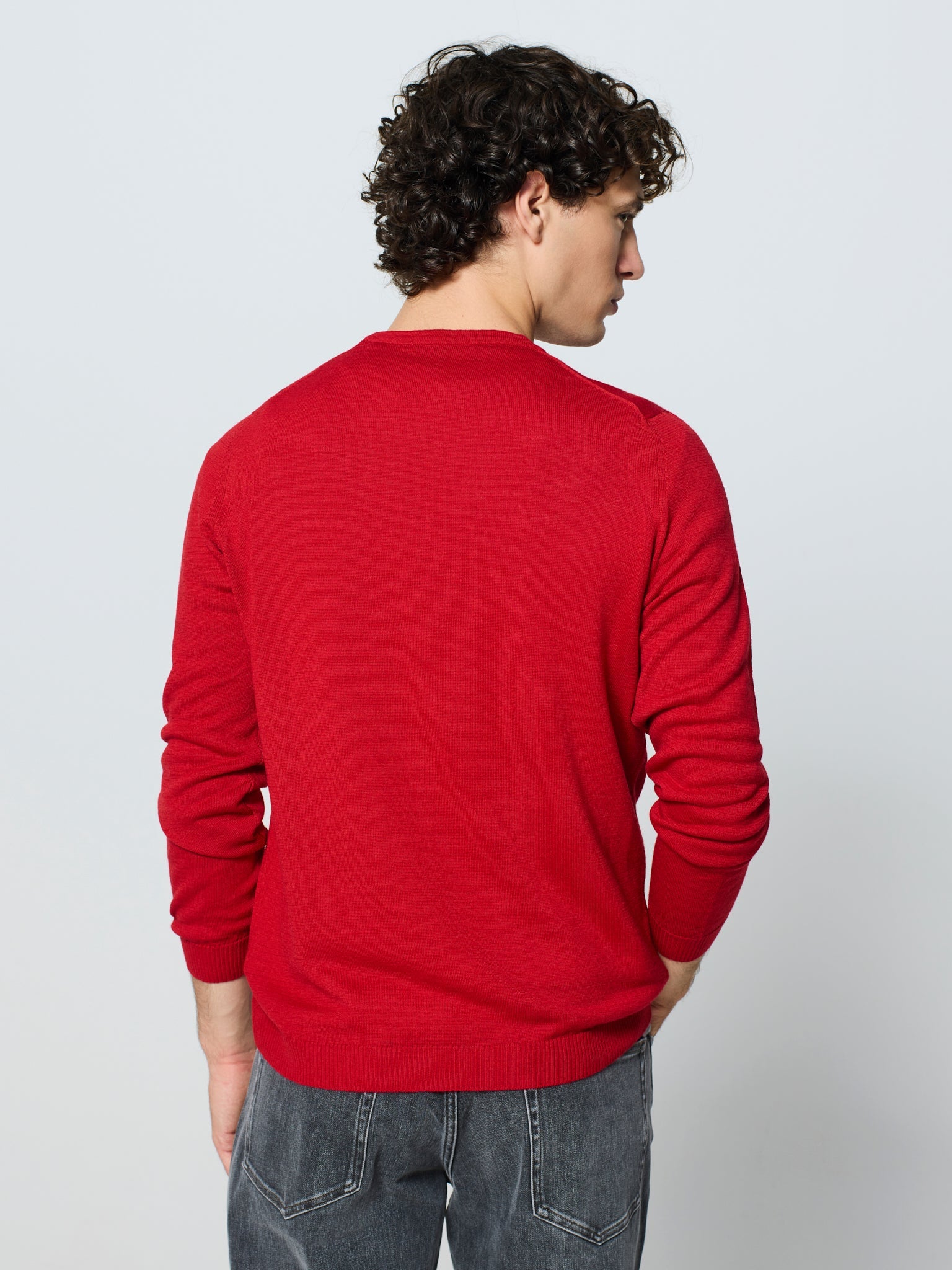 Jersey de hombre cuello redondo y manga larga