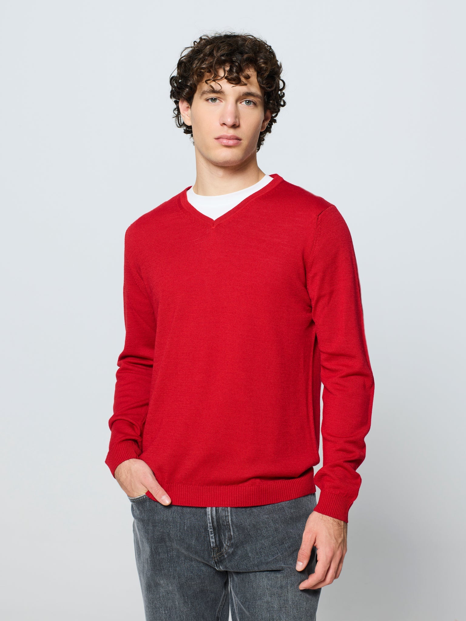 Jersey de hombre cuello pico y manga larga